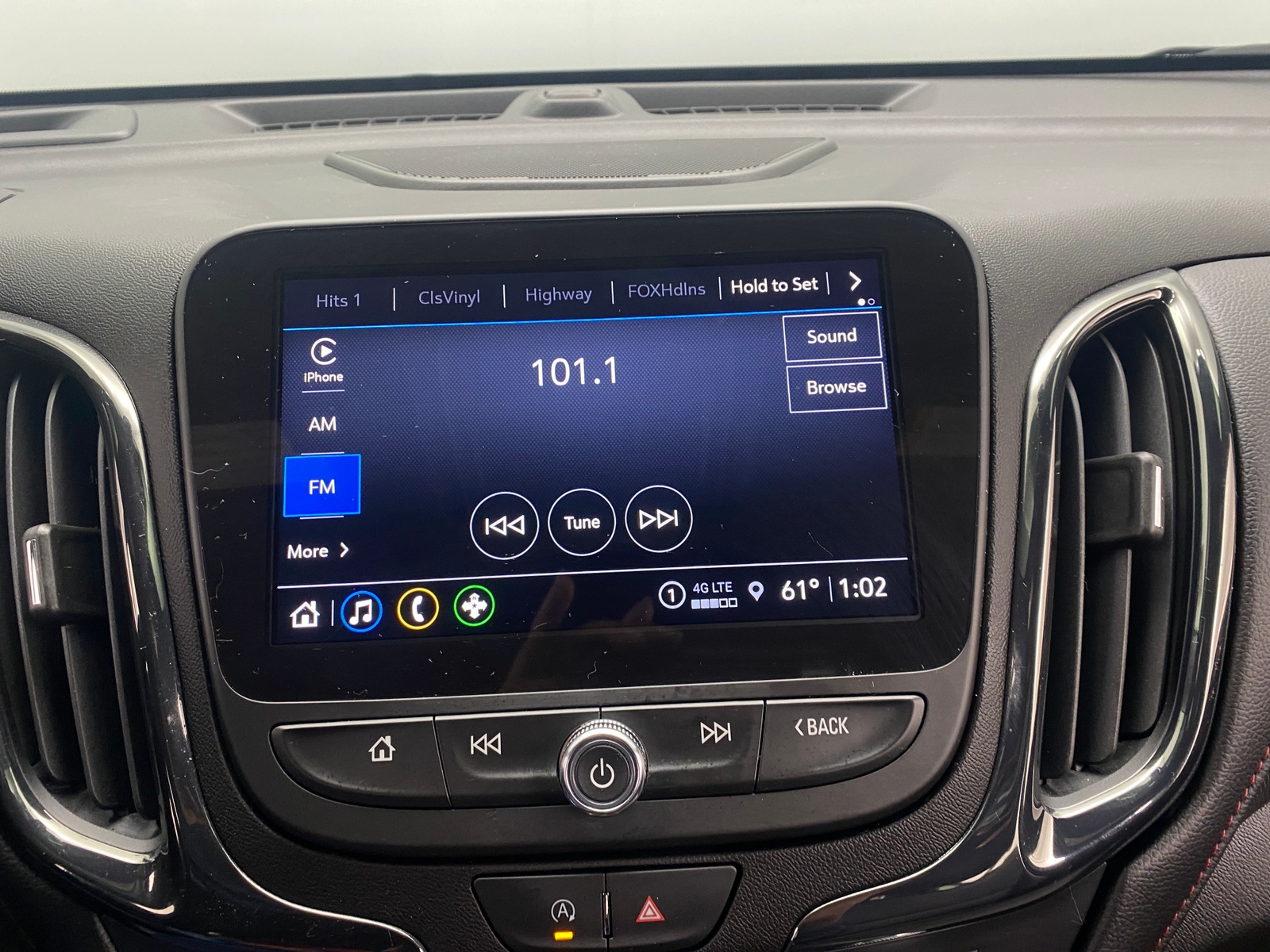 Thumbnail: 2023 Chevrolet Equinox - 4