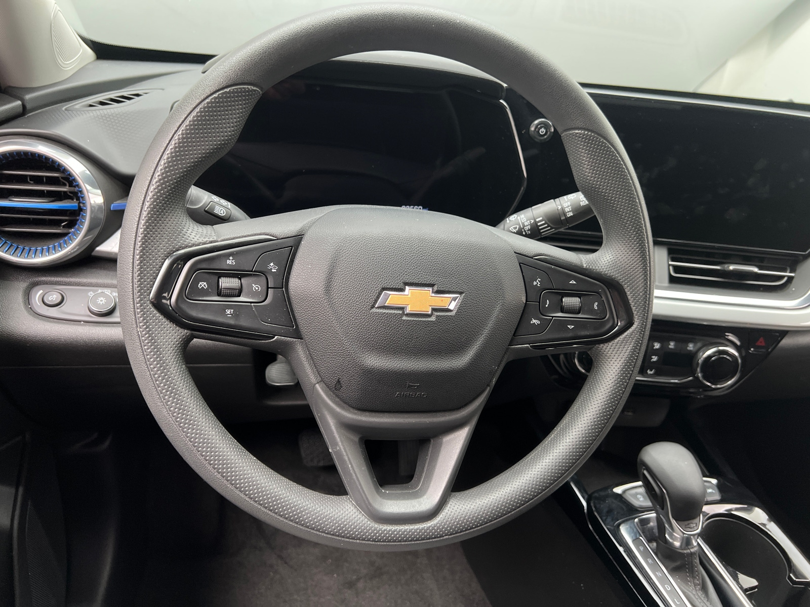 Thumbnail: 2025 Chevrolet Trax - 5