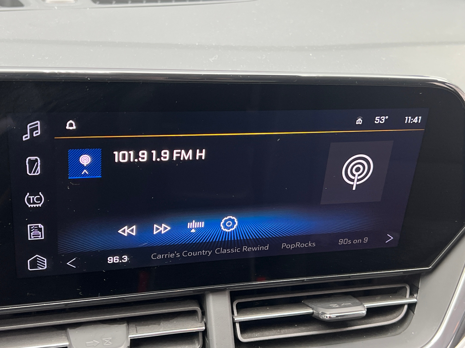 Thumbnail: 2025 Chevrolet Trax - 4