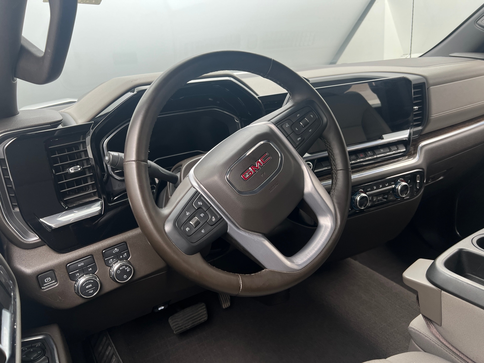 Thumbnail: 2023 GMC Sierra 1500 - 5