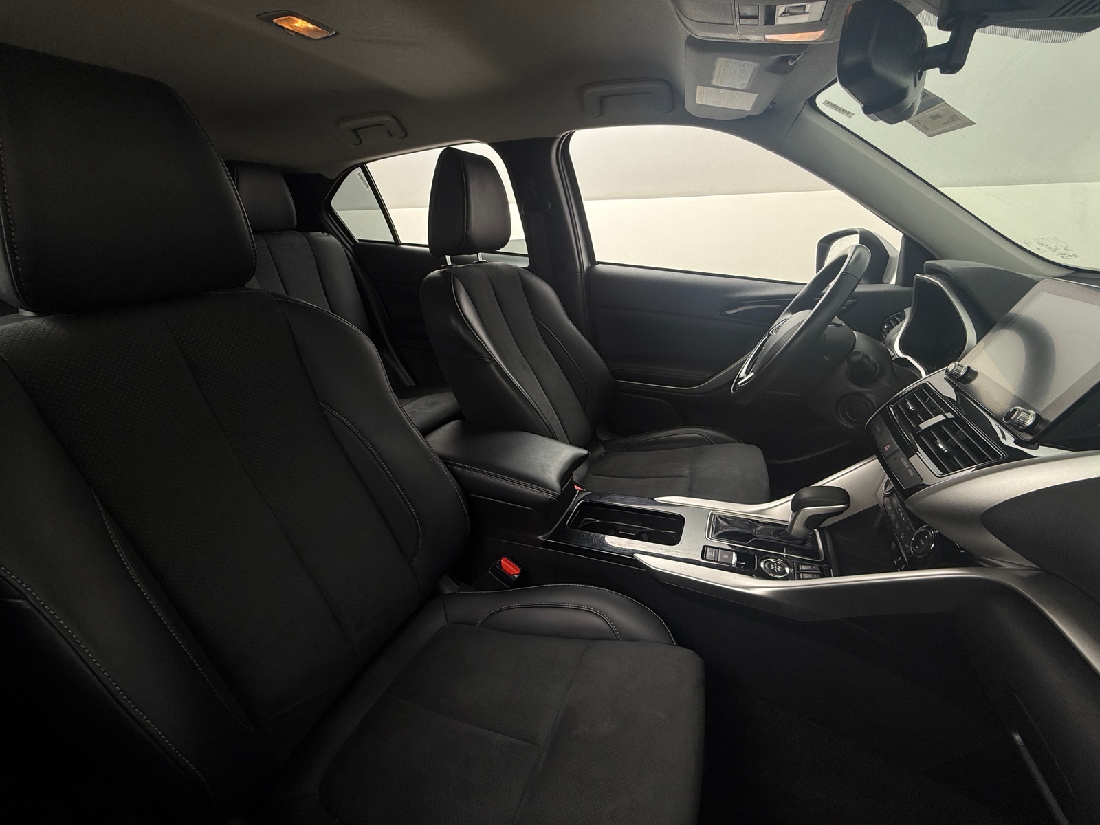 Thumbnail: 2024 Mitsubishi Eclipse Cross - 2