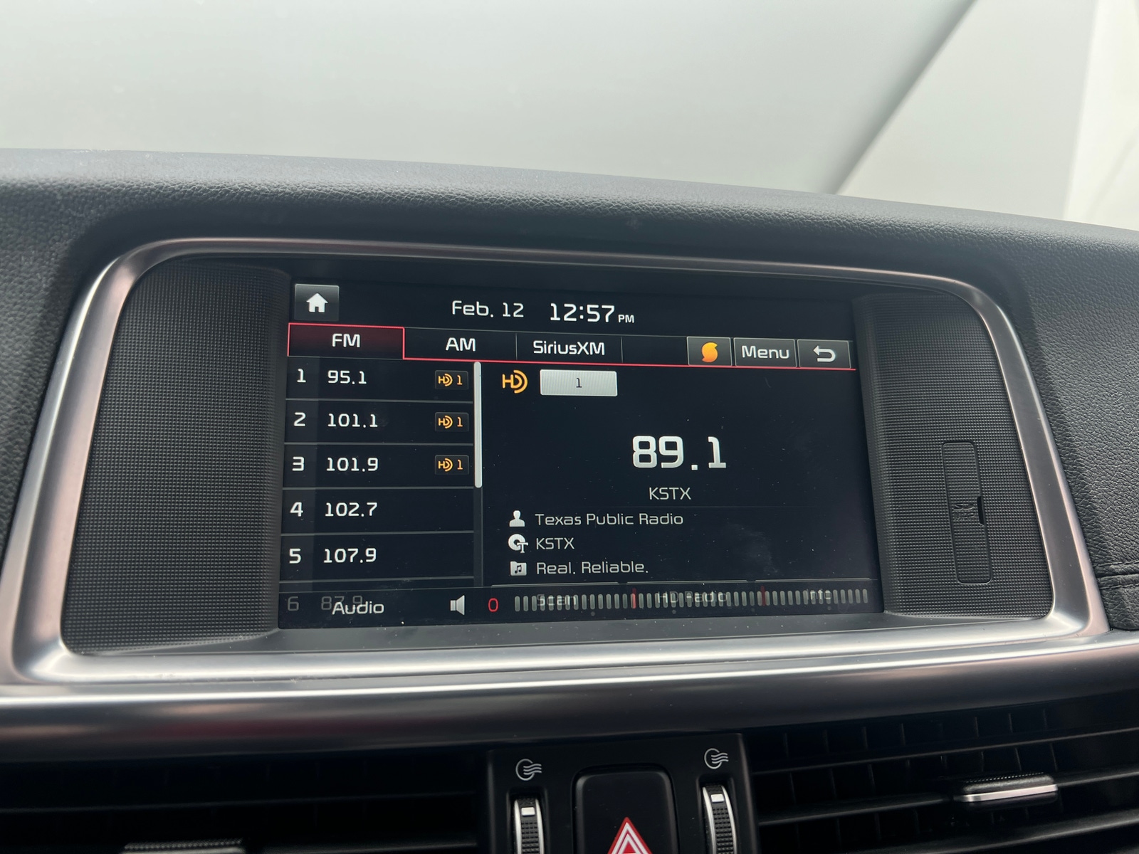 Thumbnail: 2016 Kia Optima - 3