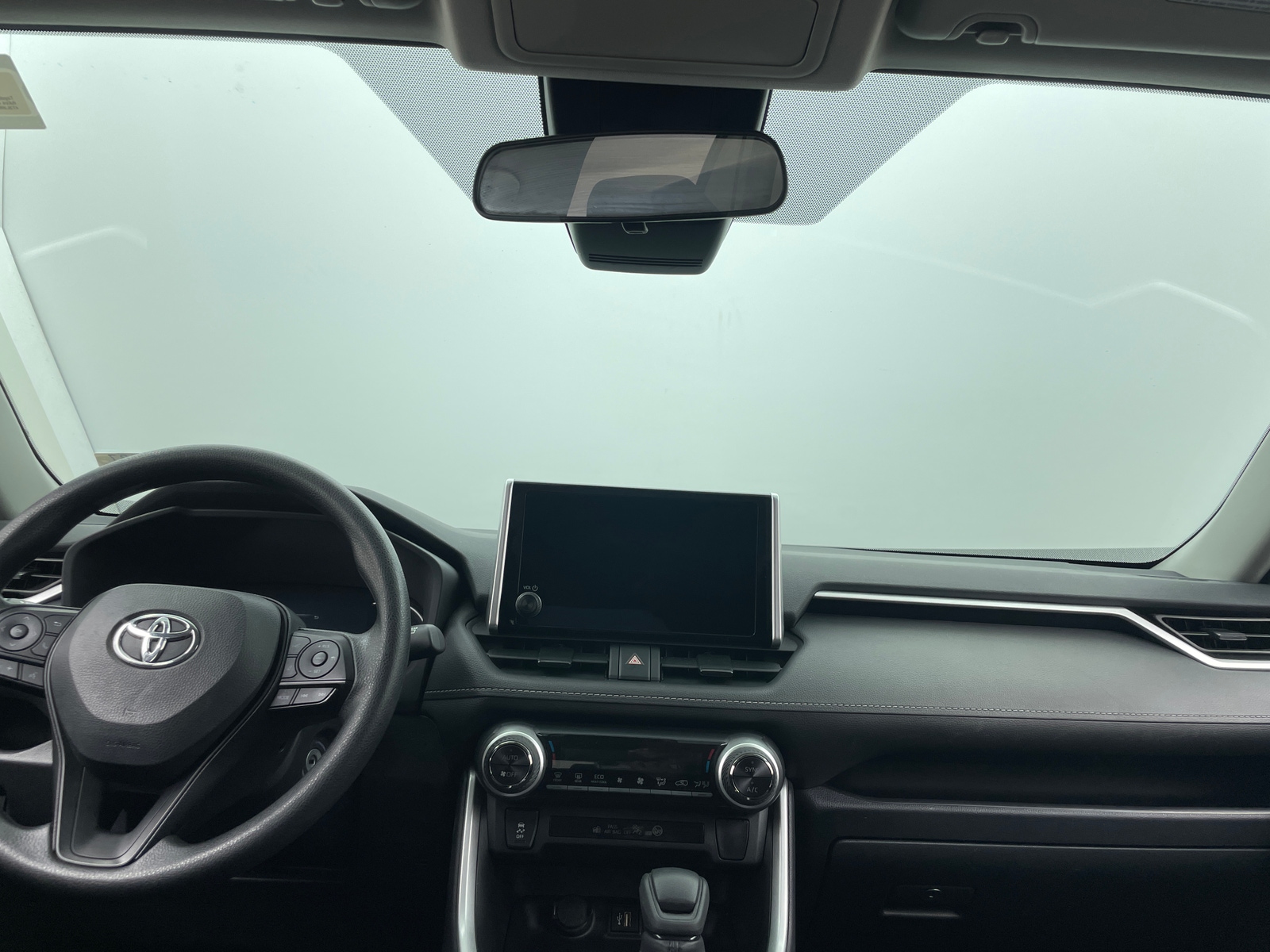 Thumbnail: 2025 Toyota RAV4 - 3