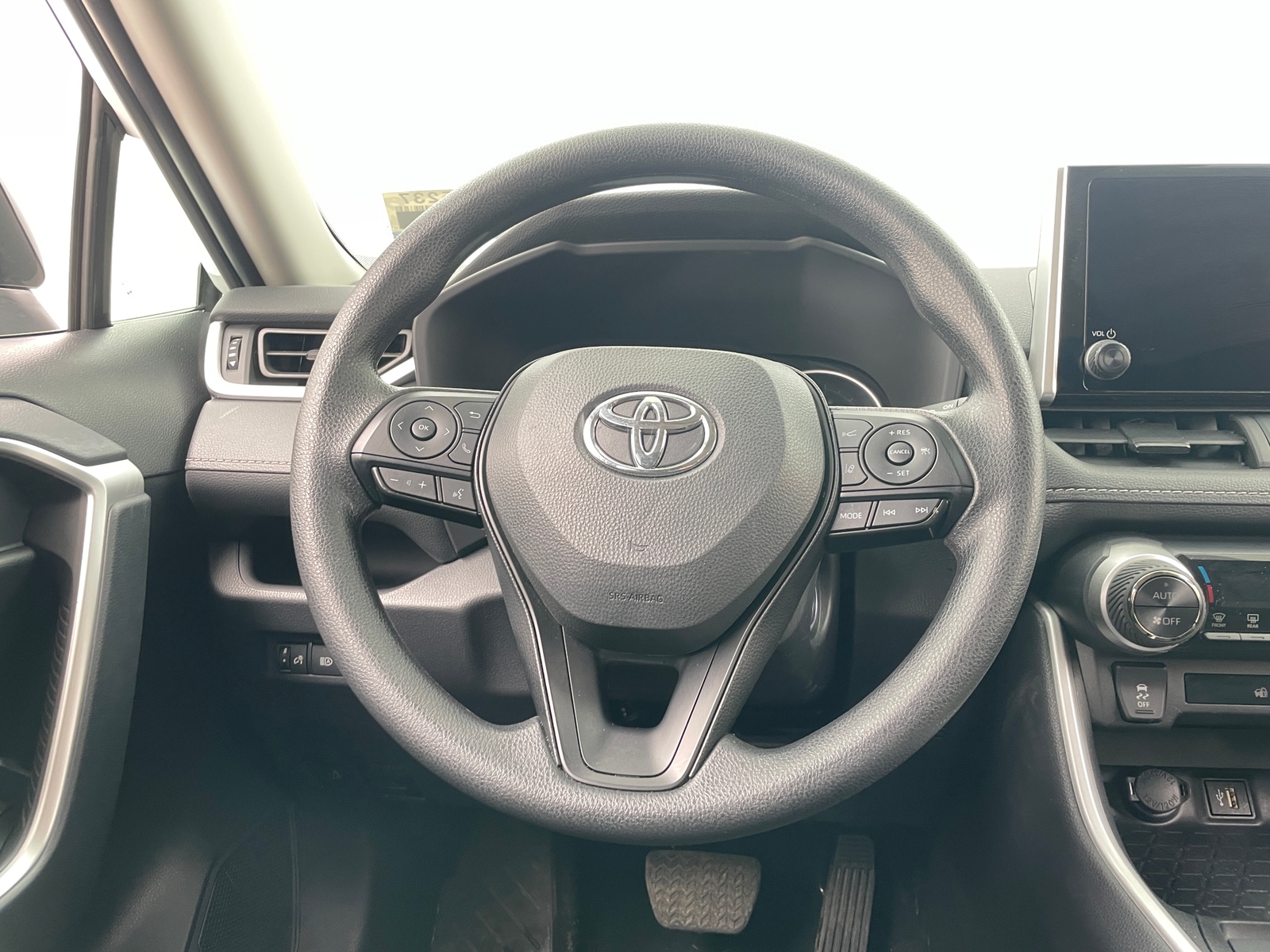 Thumbnail: 2025 Toyota RAV4 - 5