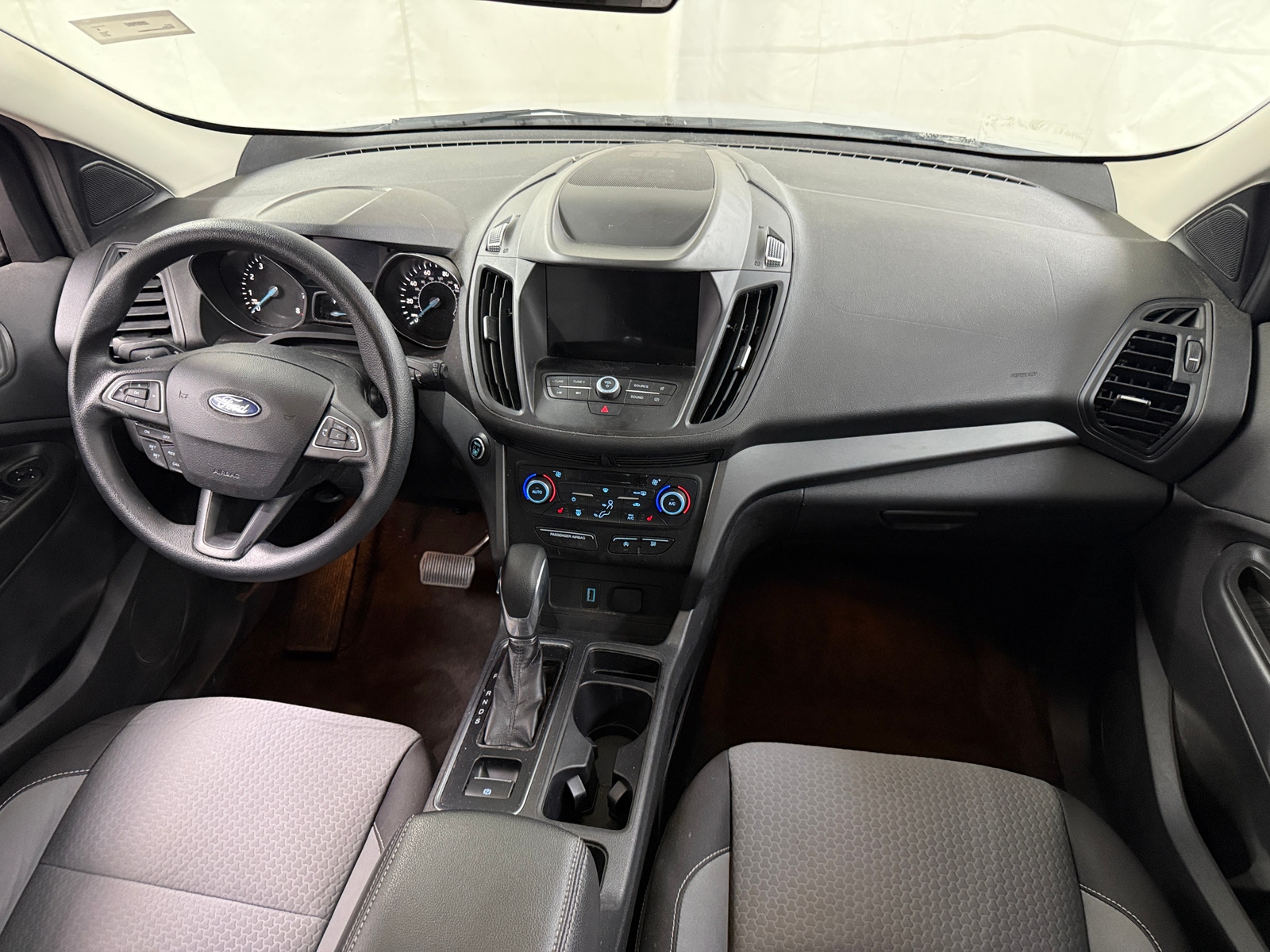 Thumbnail: 2019 Ford Escape - 3