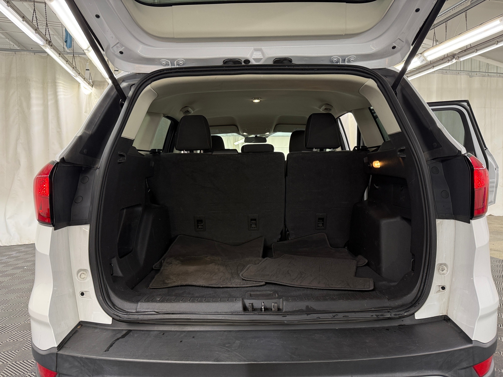 Thumbnail: 2019 Ford Escape - 7