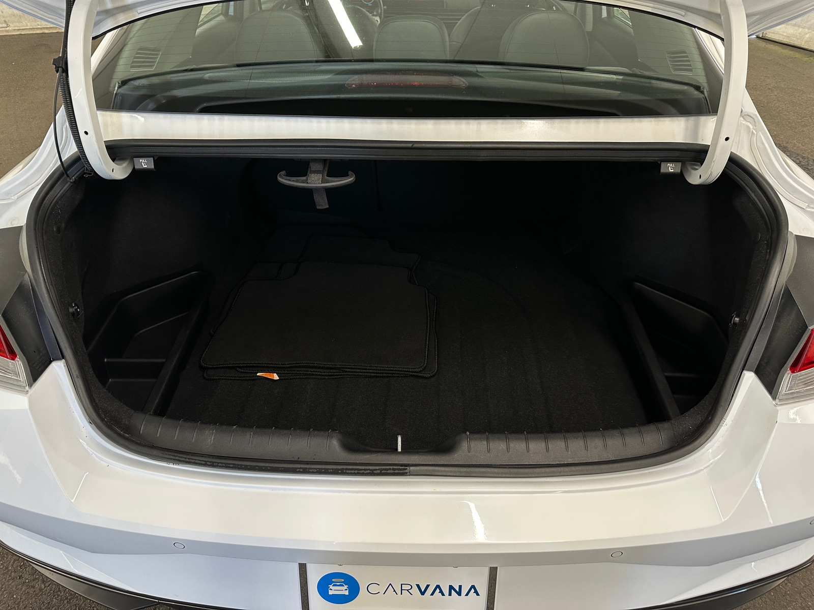 Thumbnail: 2023 Hyundai Elantra - 6