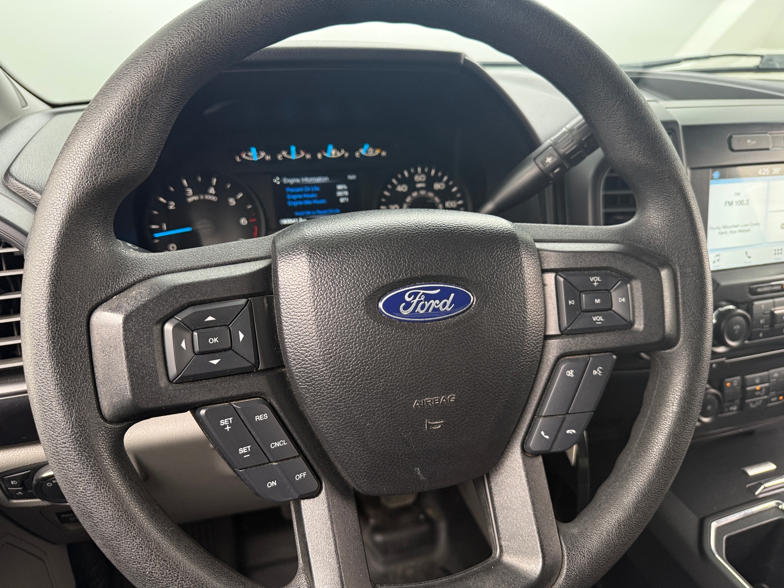 Thumbnail: 2017 Ford Econoline - 5