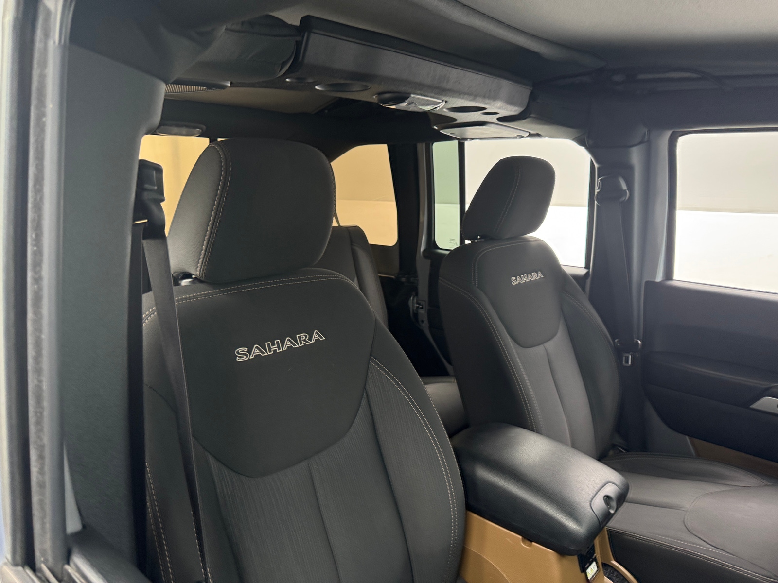 Thumbnail: 2017 Jeep Wrangler - 2