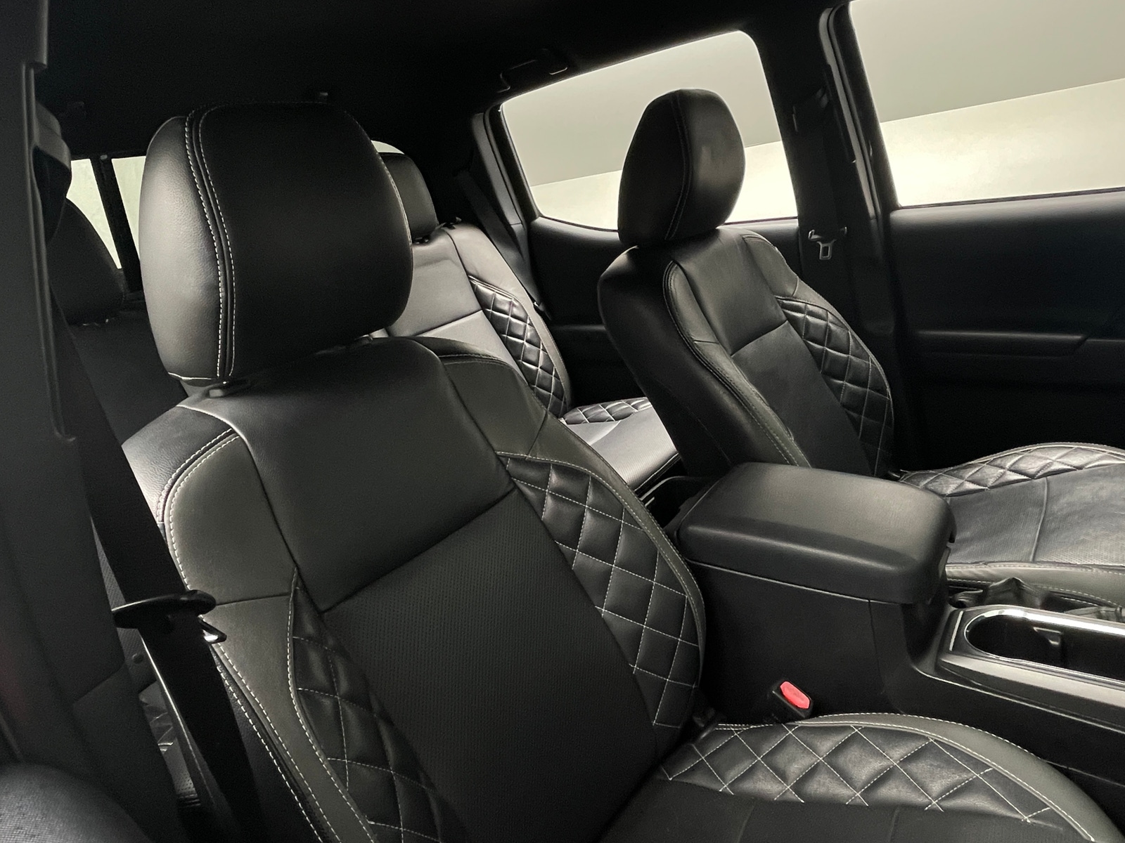 Thumbnail: 2016 Toyota Tacoma - 2