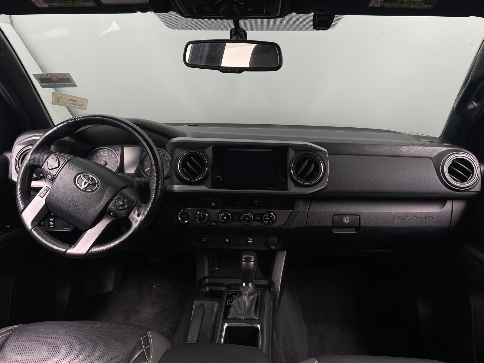 Thumbnail: 2016 Toyota Tacoma - 3