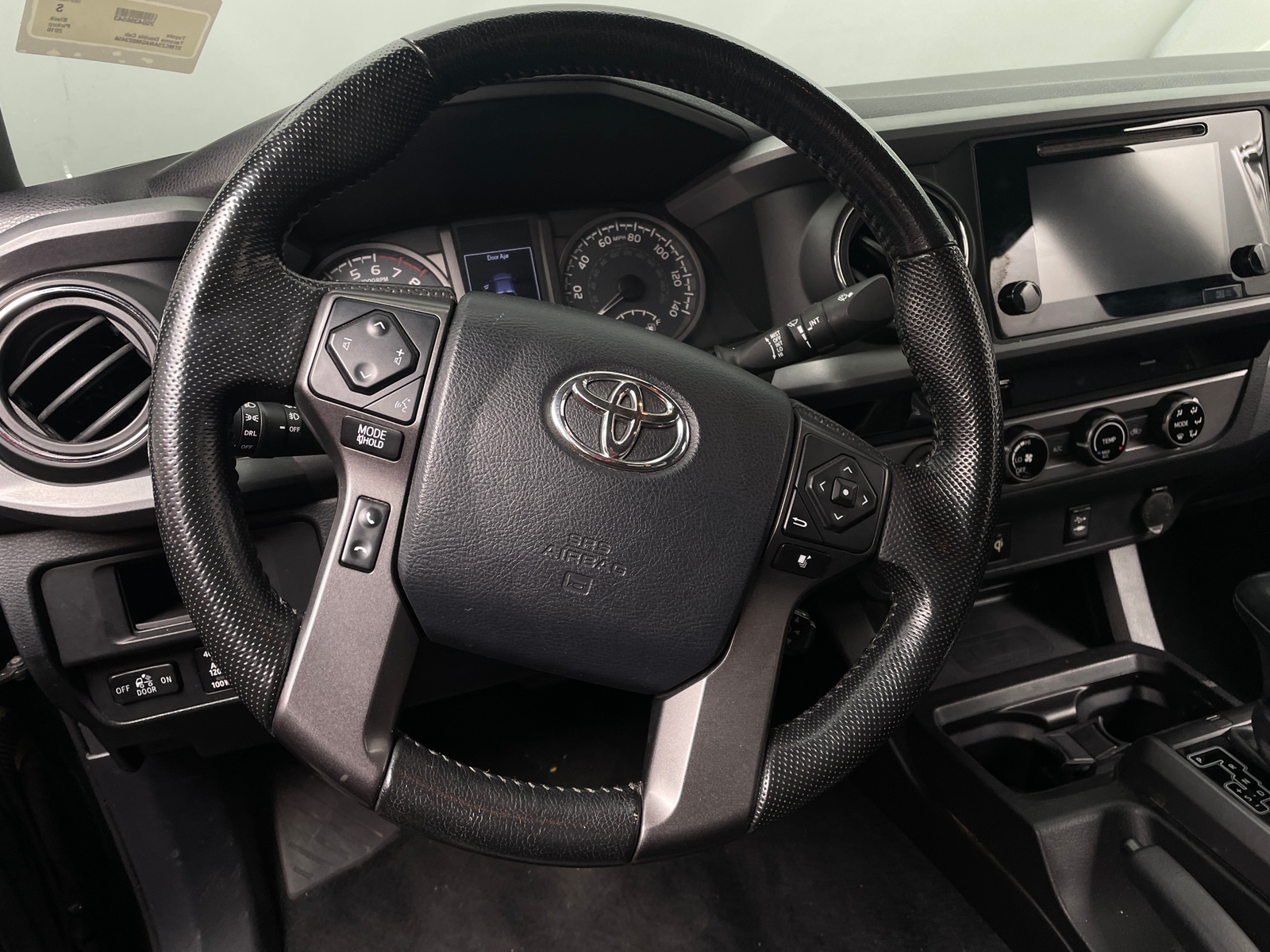 Thumbnail: 2016 Toyota Tacoma - 5