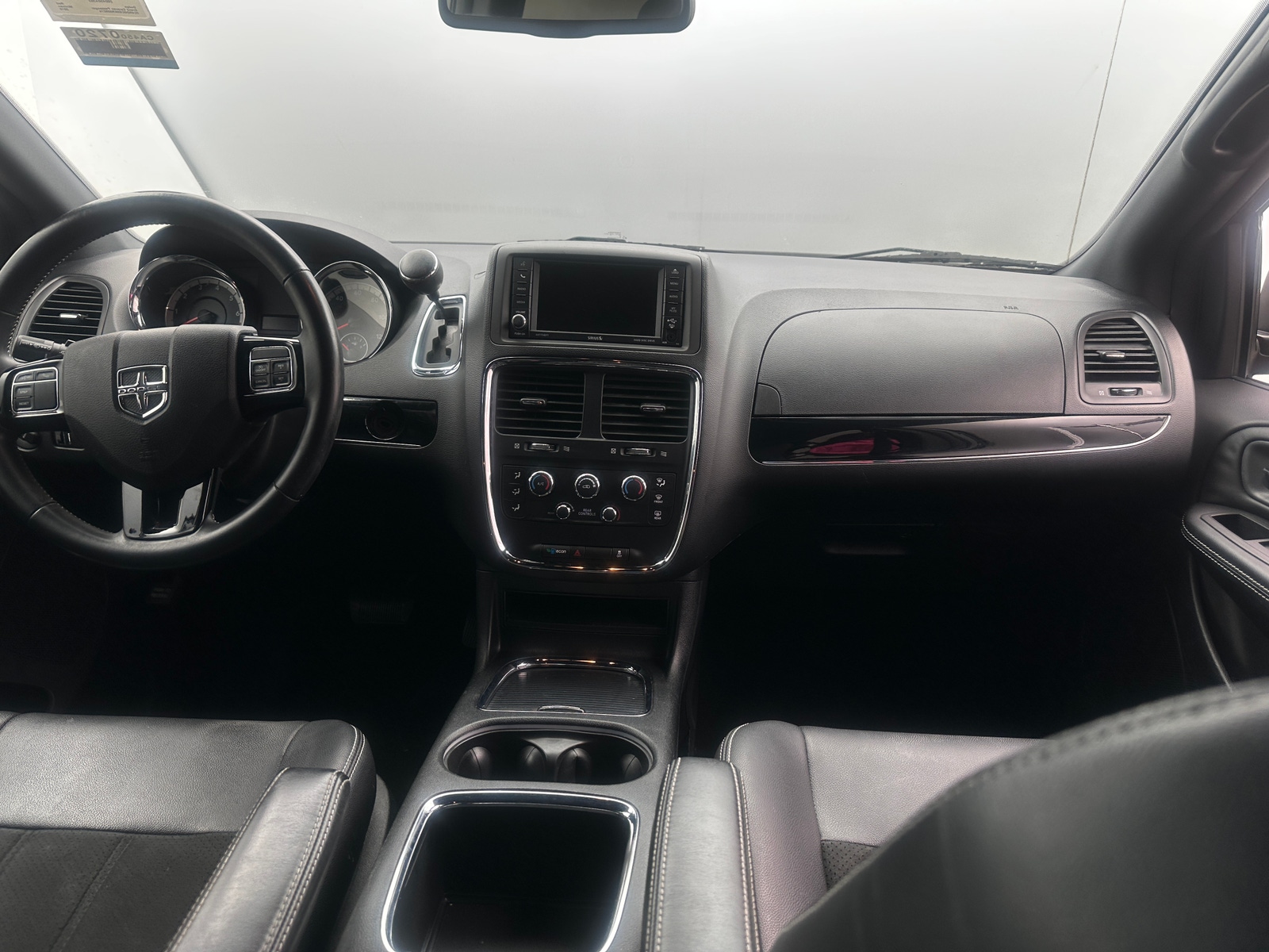 Thumbnail: 2019 Dodge Grand Caravan - 2