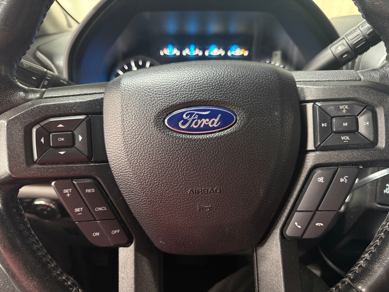 Thumbnail: 2017 Ford Econoline - 5