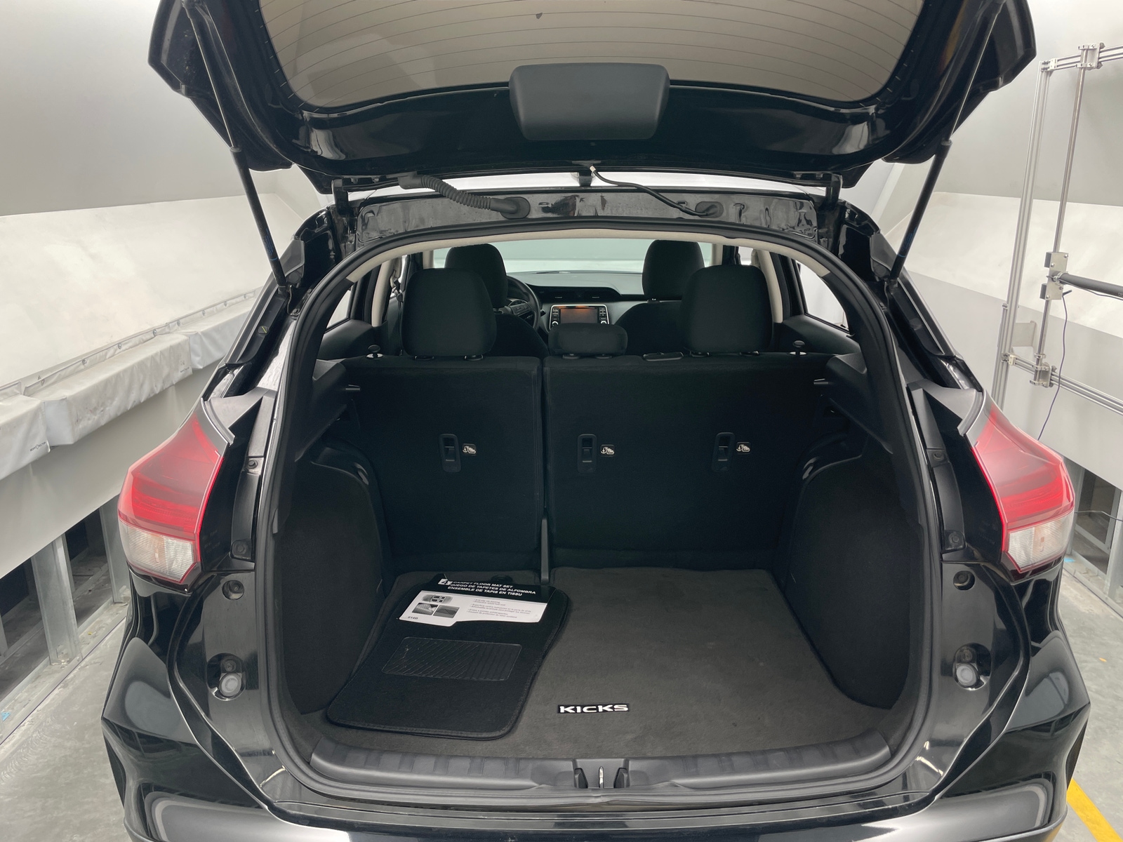 Thumbnail: 2024 Nissan Kicks - 7