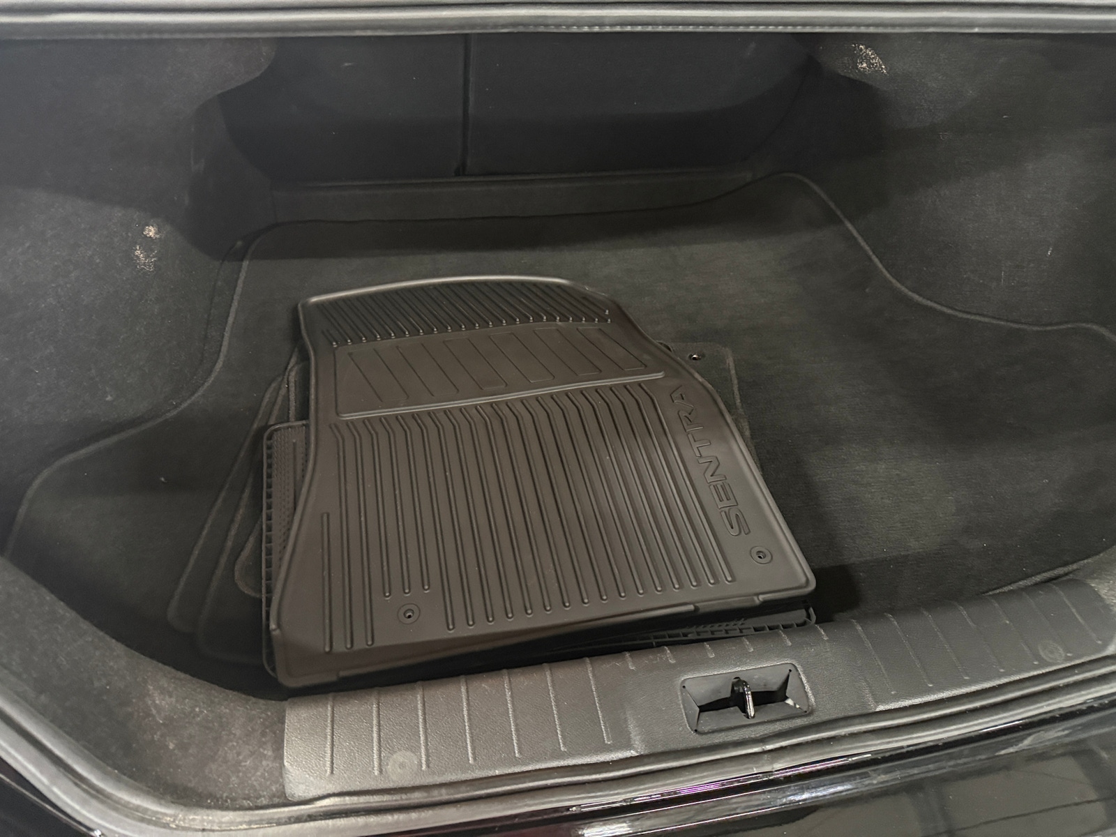 Thumbnail: 2023 Nissan Sentra - 7