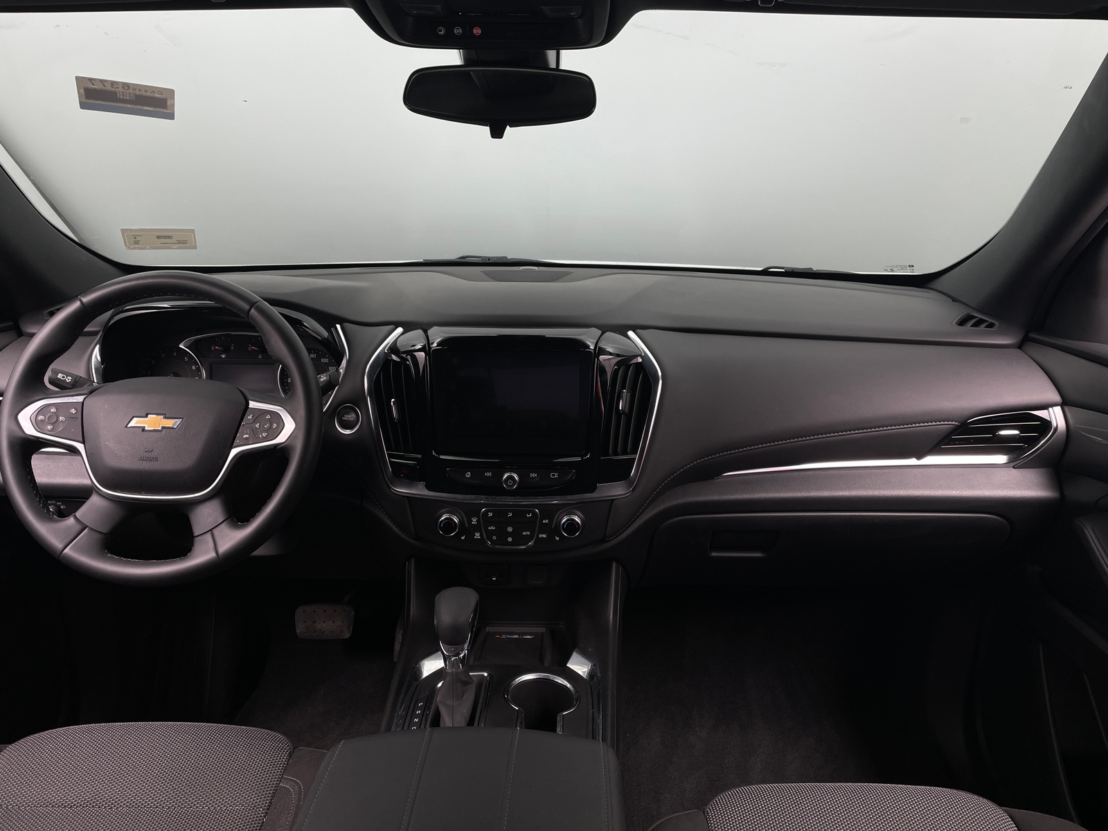 Thumbnail: 2023 Chevrolet Traverse - 3