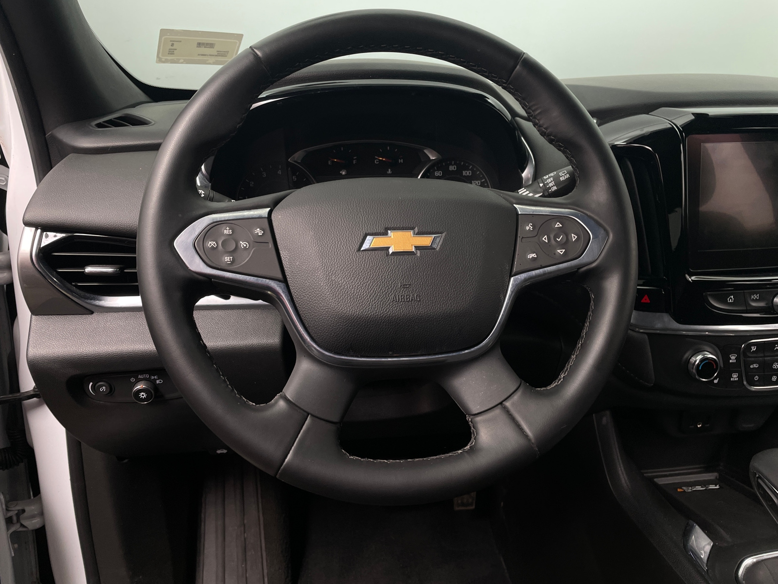 Thumbnail: 2023 Chevrolet Traverse - 5