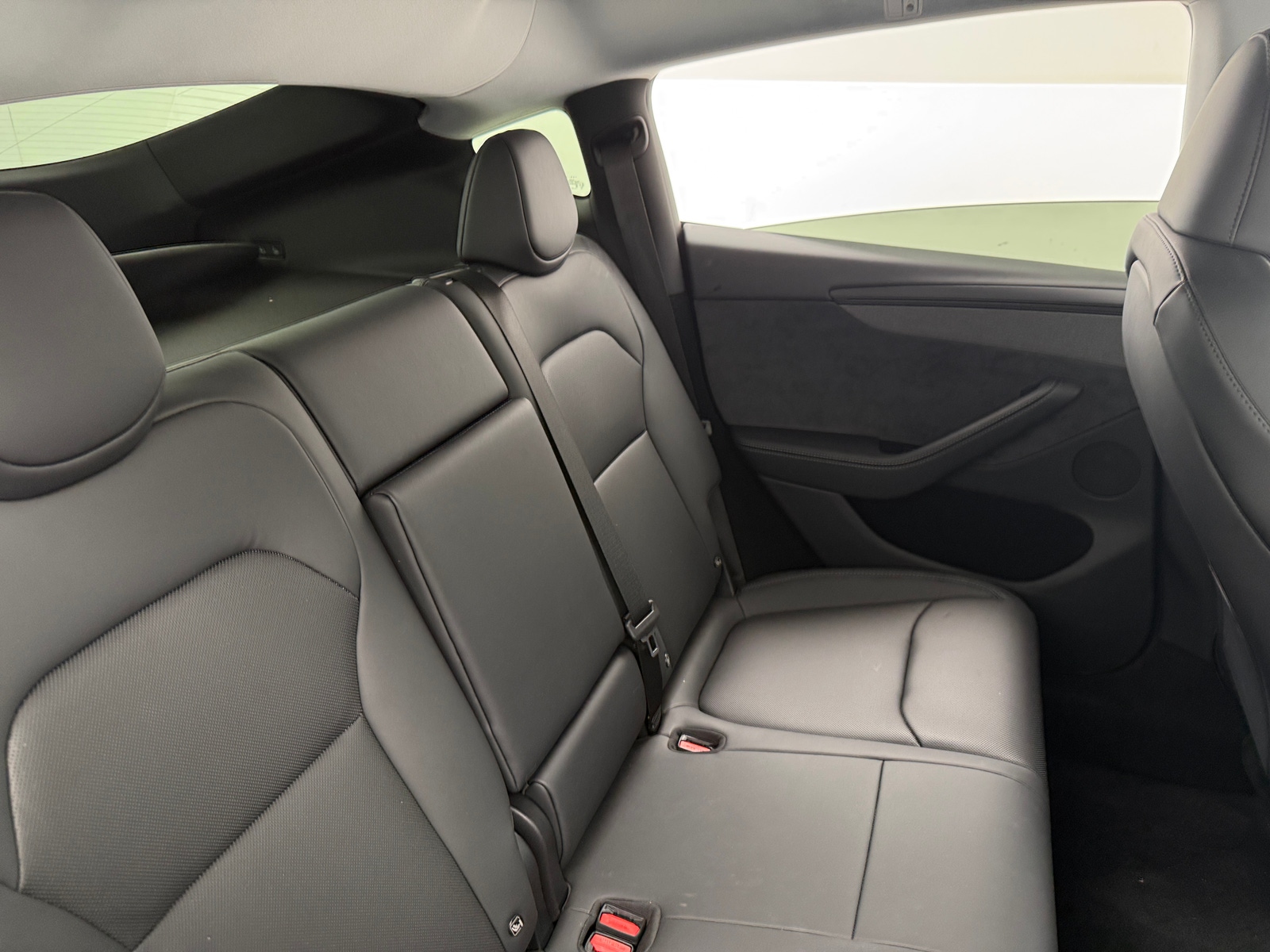 Thumbnail: 2026 Tesla Model Y - 4