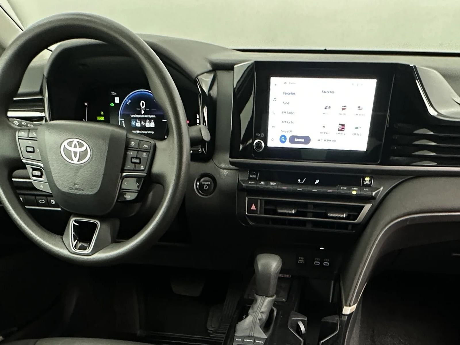 Thumbnail: 2025 Toyota Camry - 3