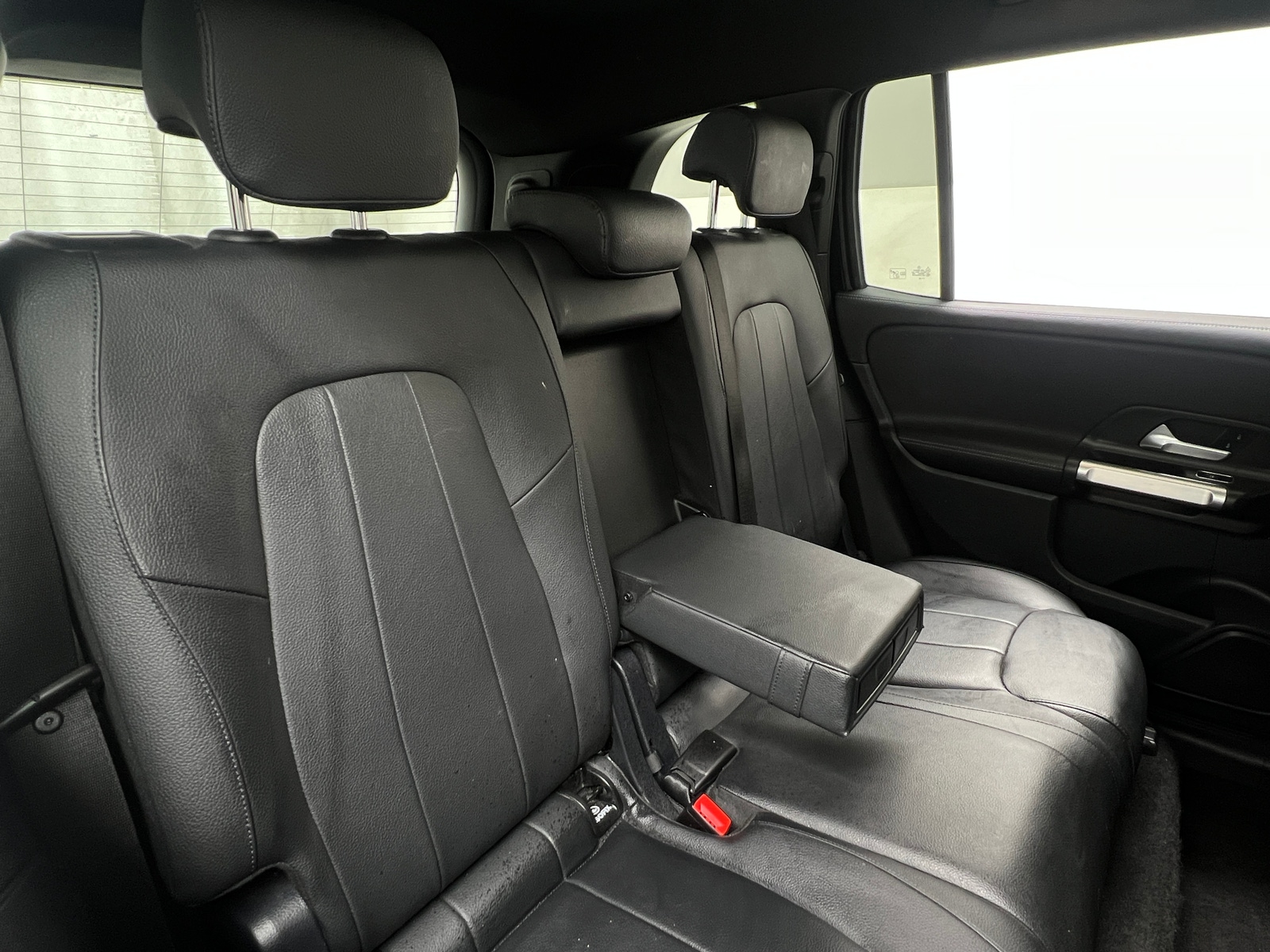 Thumbnail: 2022 Mercedes-Benz GLB - 5