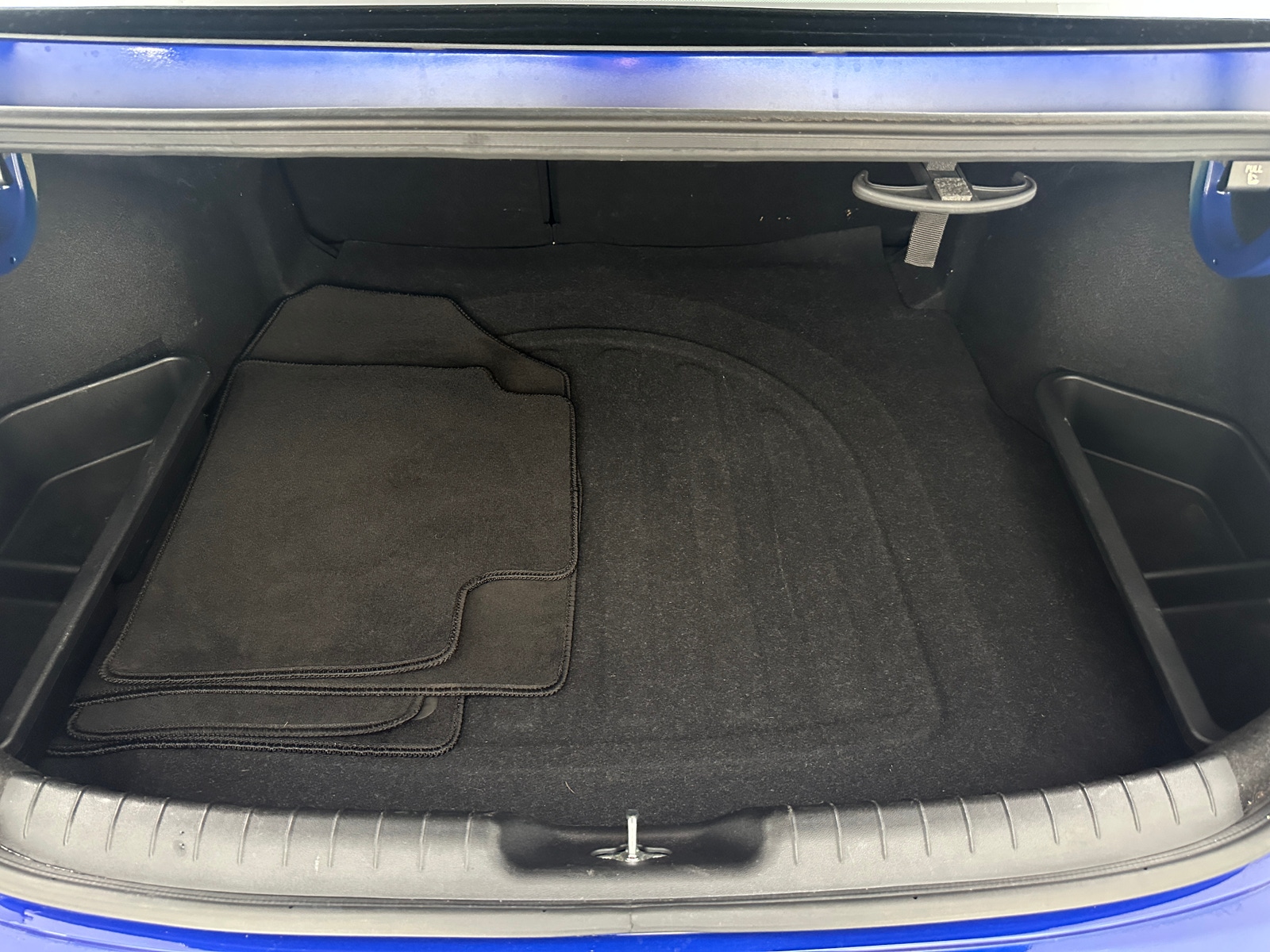 Thumbnail: 2022 Hyundai Elantra - 7