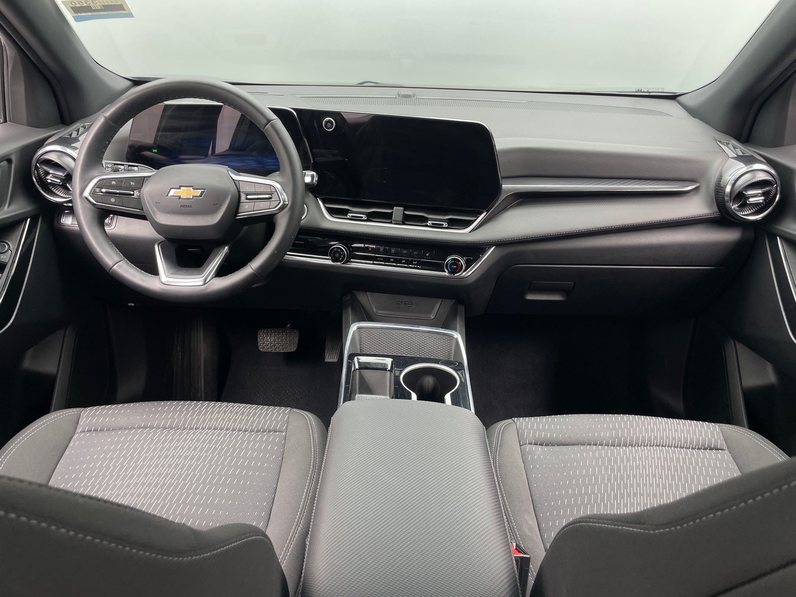 Thumbnail: 2025 Chevrolet Equinox - 3