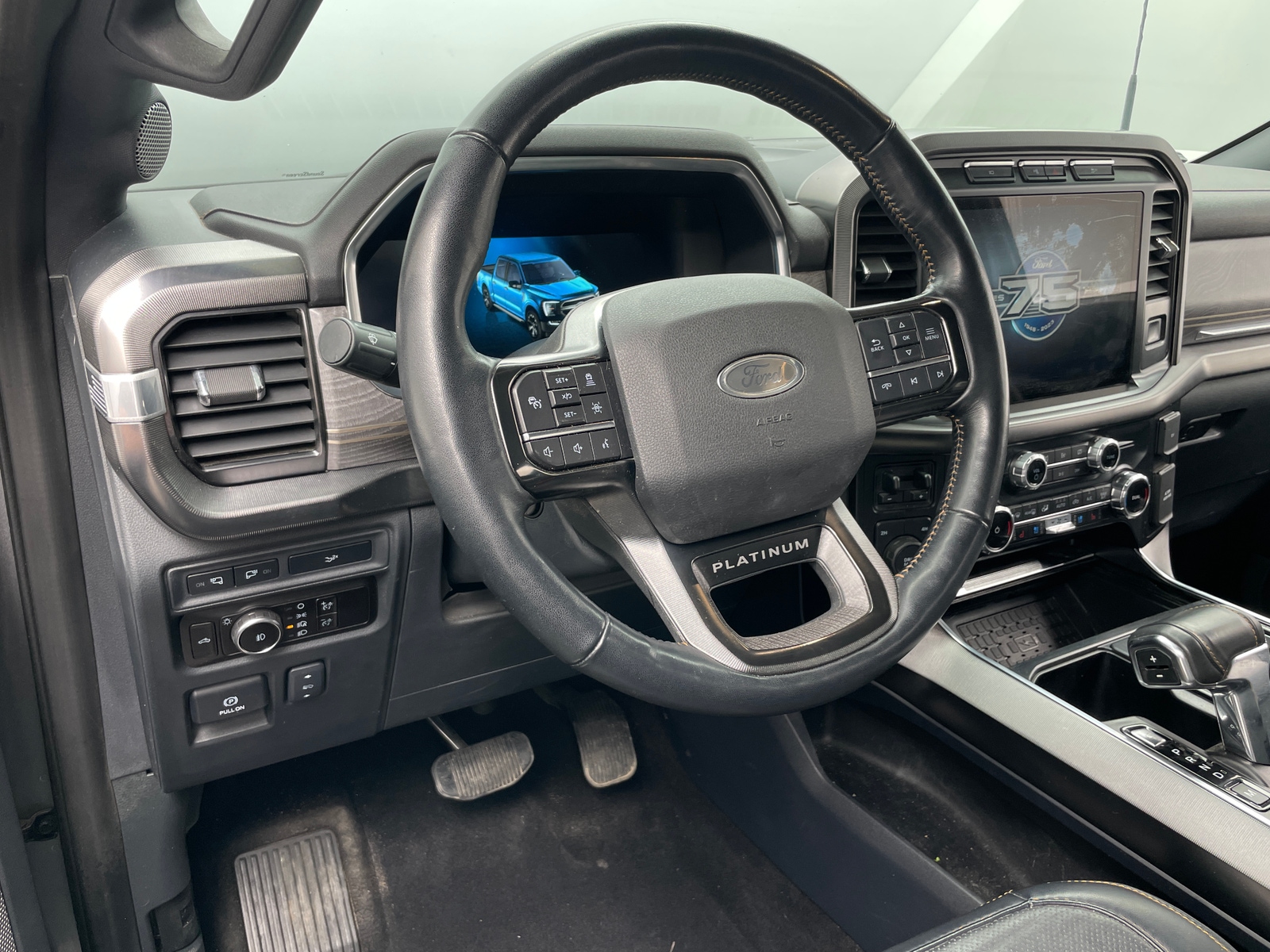 Thumbnail: 2023 Ford Econoline - 4