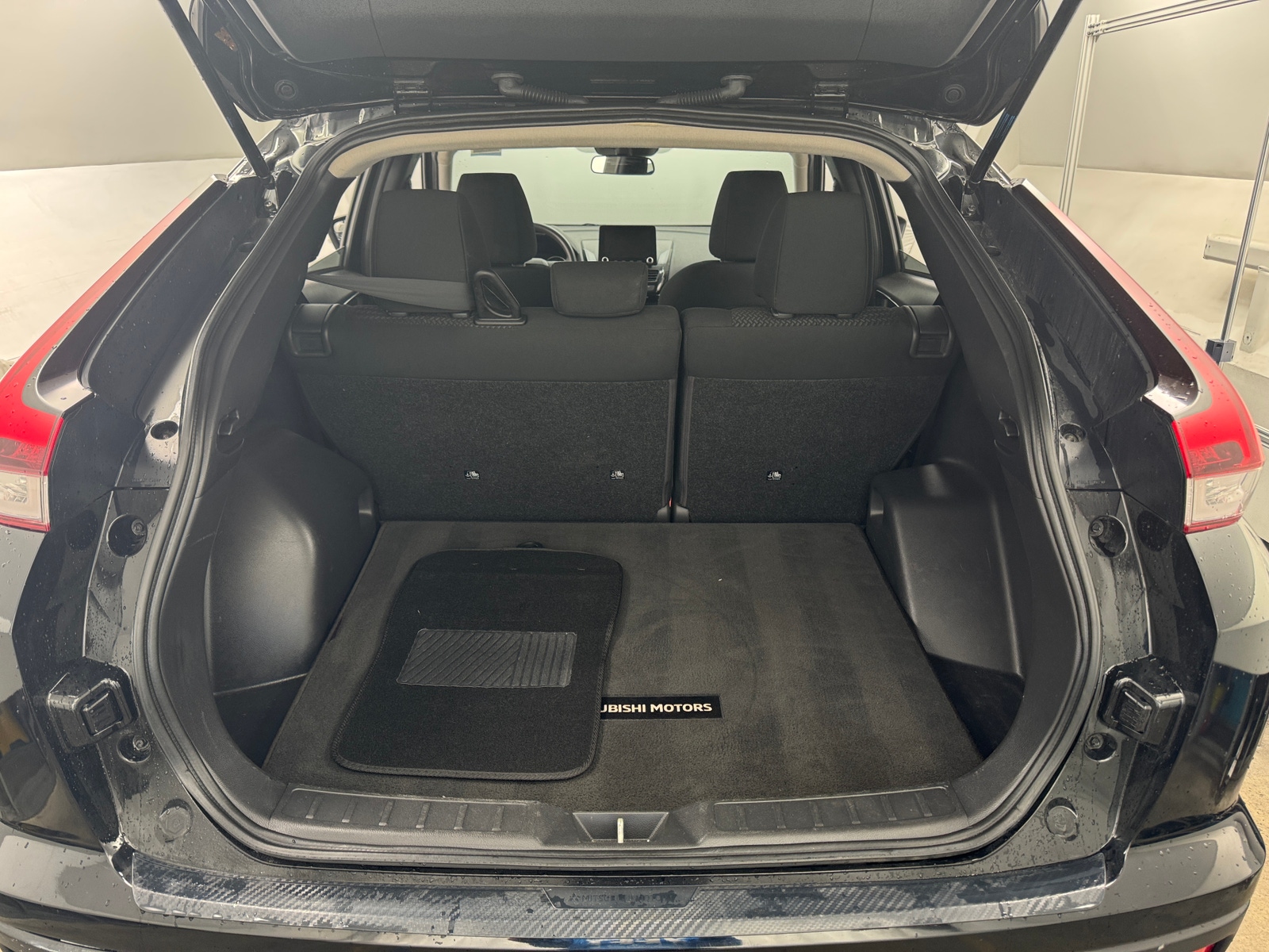 Thumbnail: 2023 Mitsubishi Eclipse Cross - 7