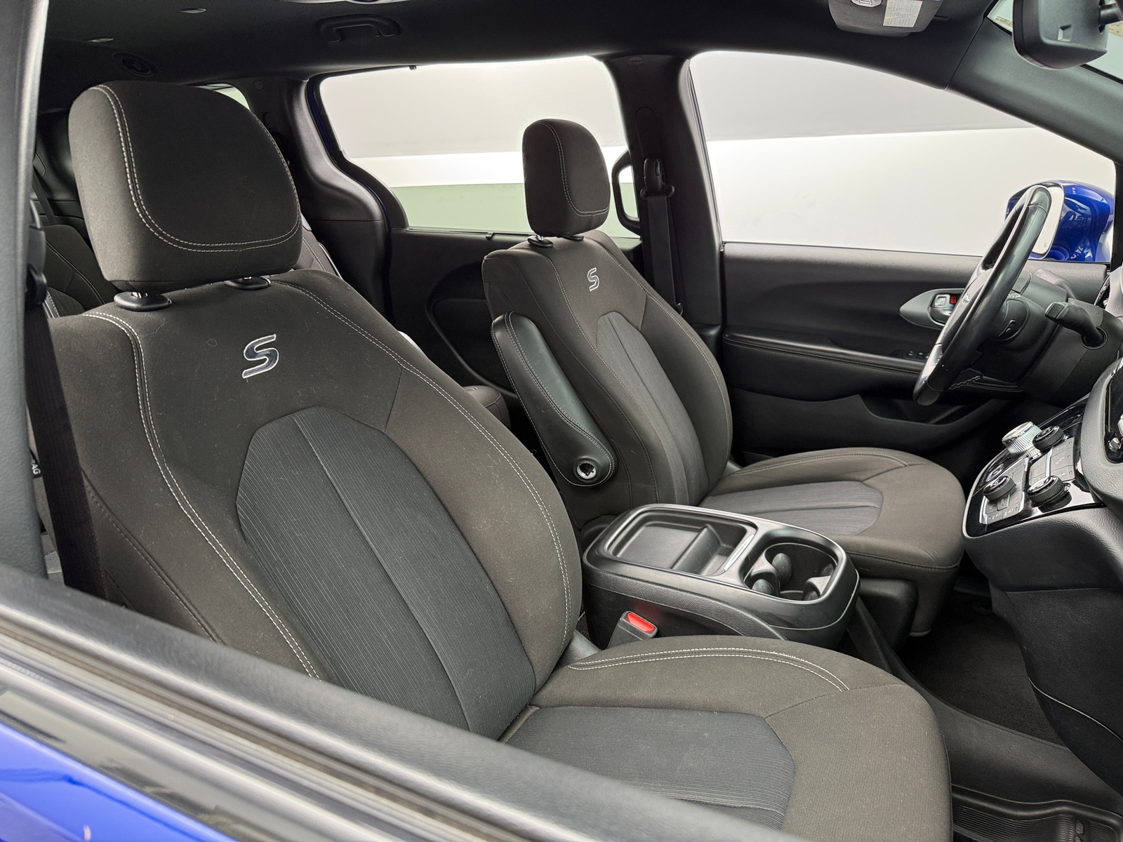 Thumbnail: 2020 Chrysler Pacifica - 2