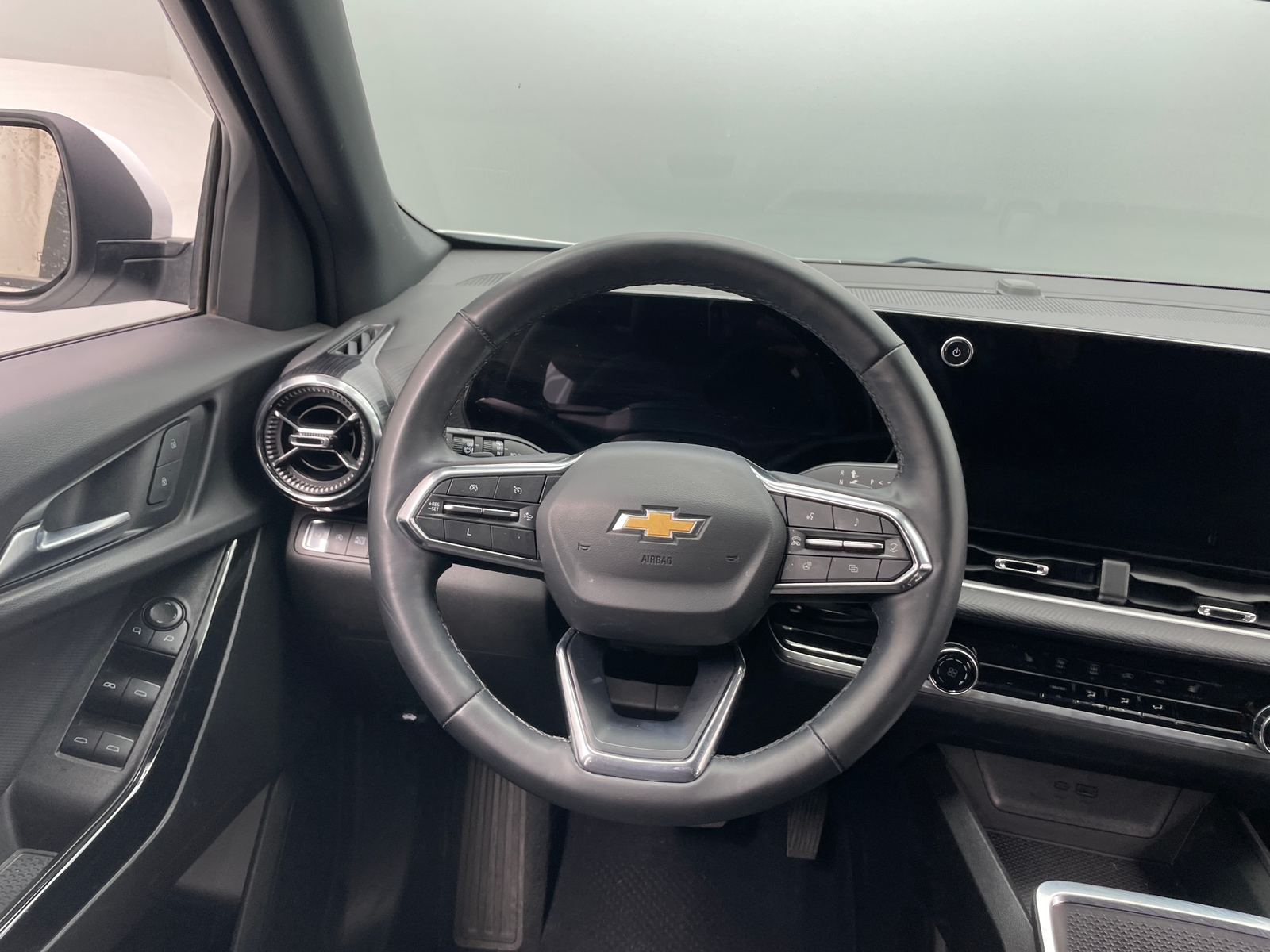 Thumbnail: 2025 Chevrolet Equinox - 5