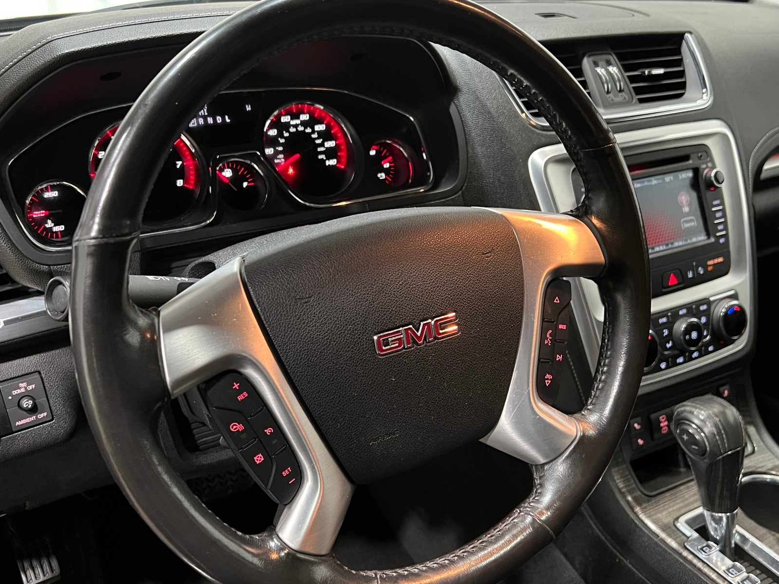 Thumbnail: 2017 GMC Acadia - 4