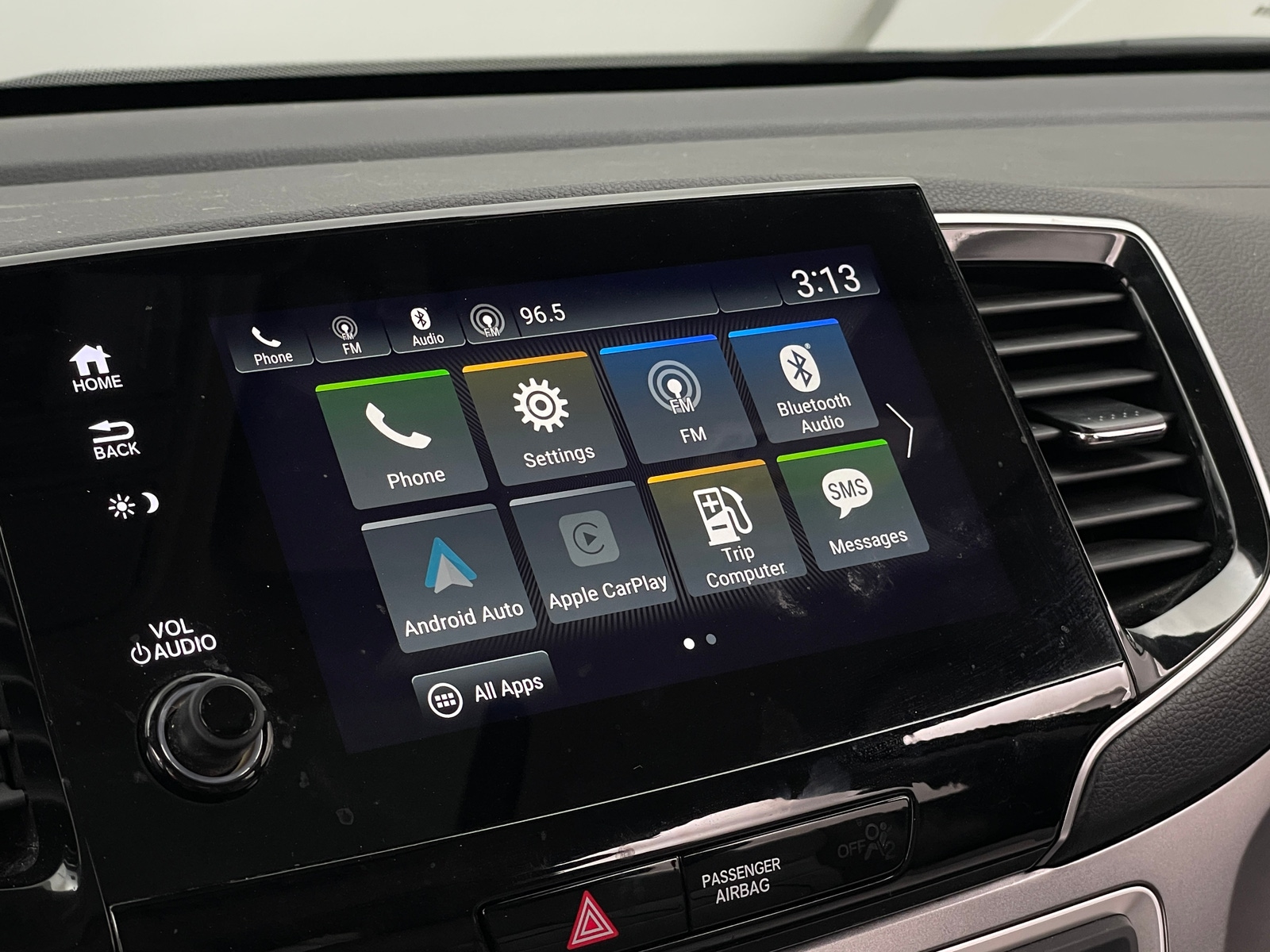 Thumbnail: 2019 Honda Pilot - 3