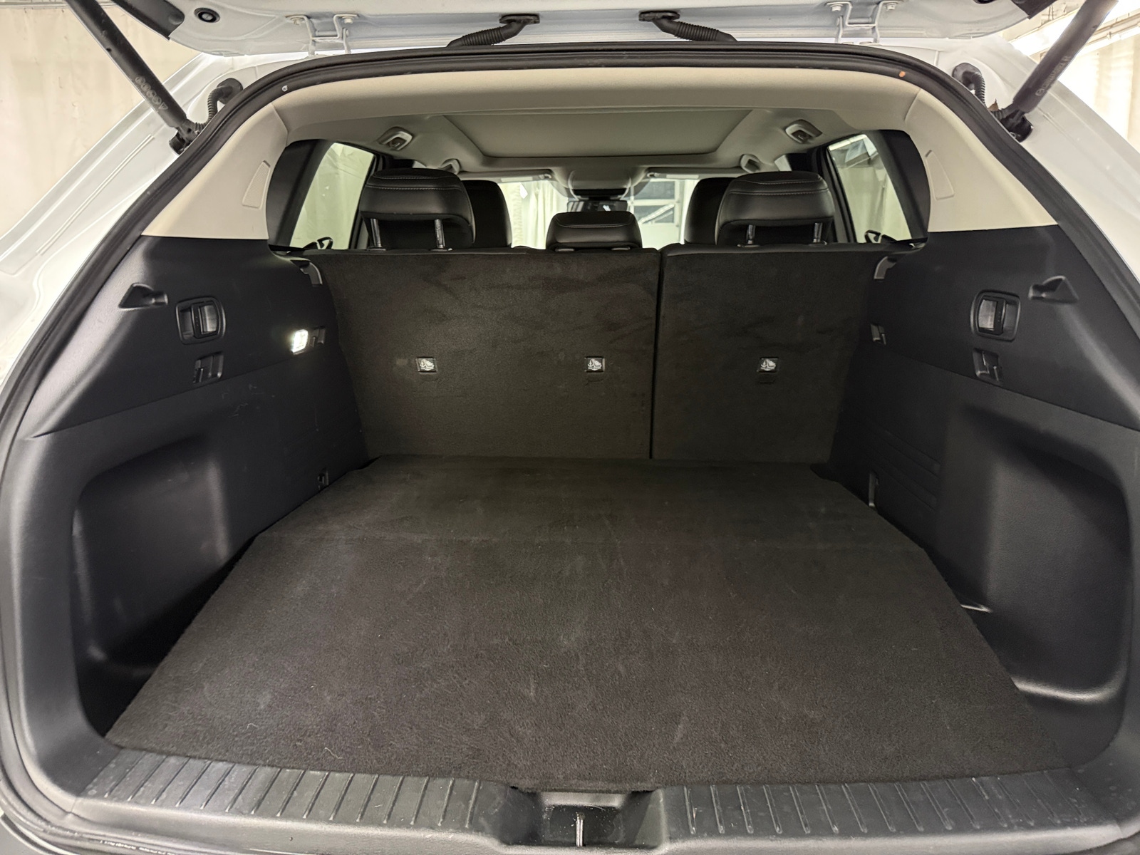 Thumbnail: 2025 Mazda CX-50 - 6