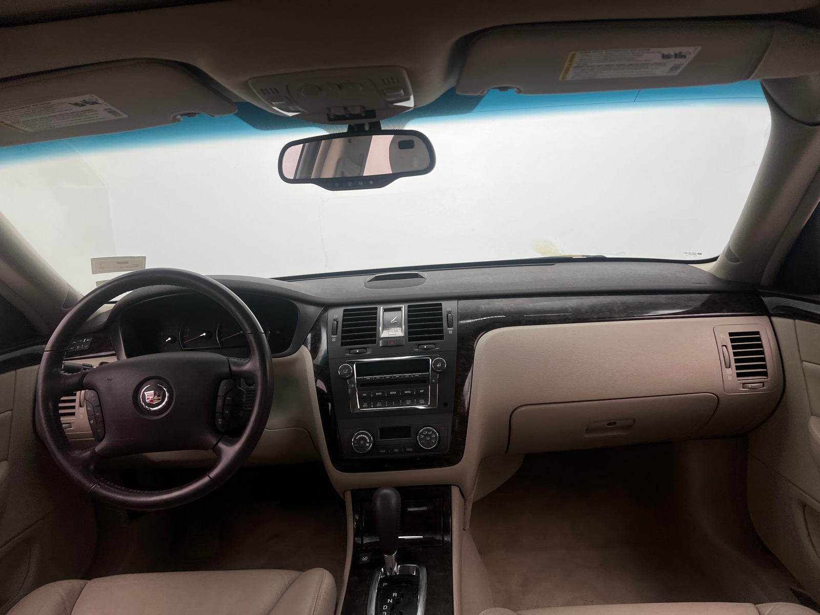 Thumbnail: 2010 Cadillac DTS - 2