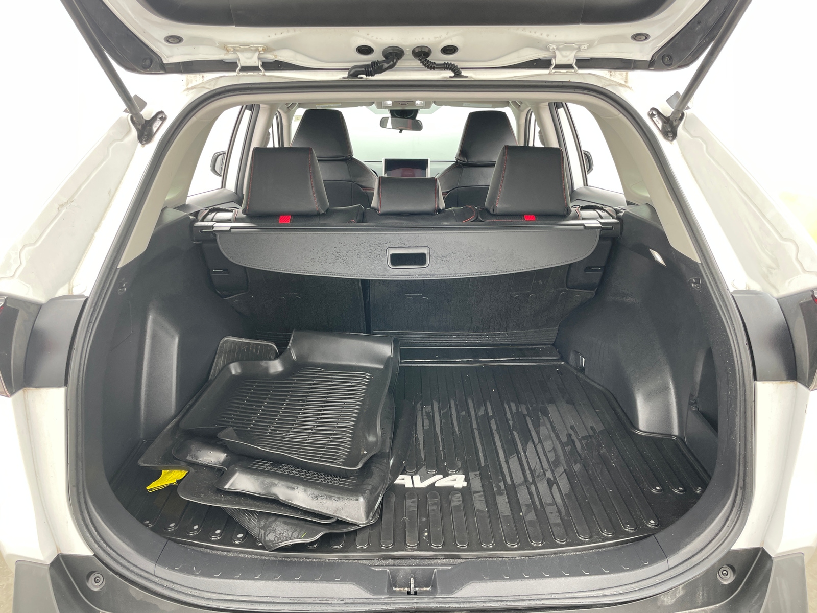 Thumbnail: 2023 Toyota RAV4 - 7