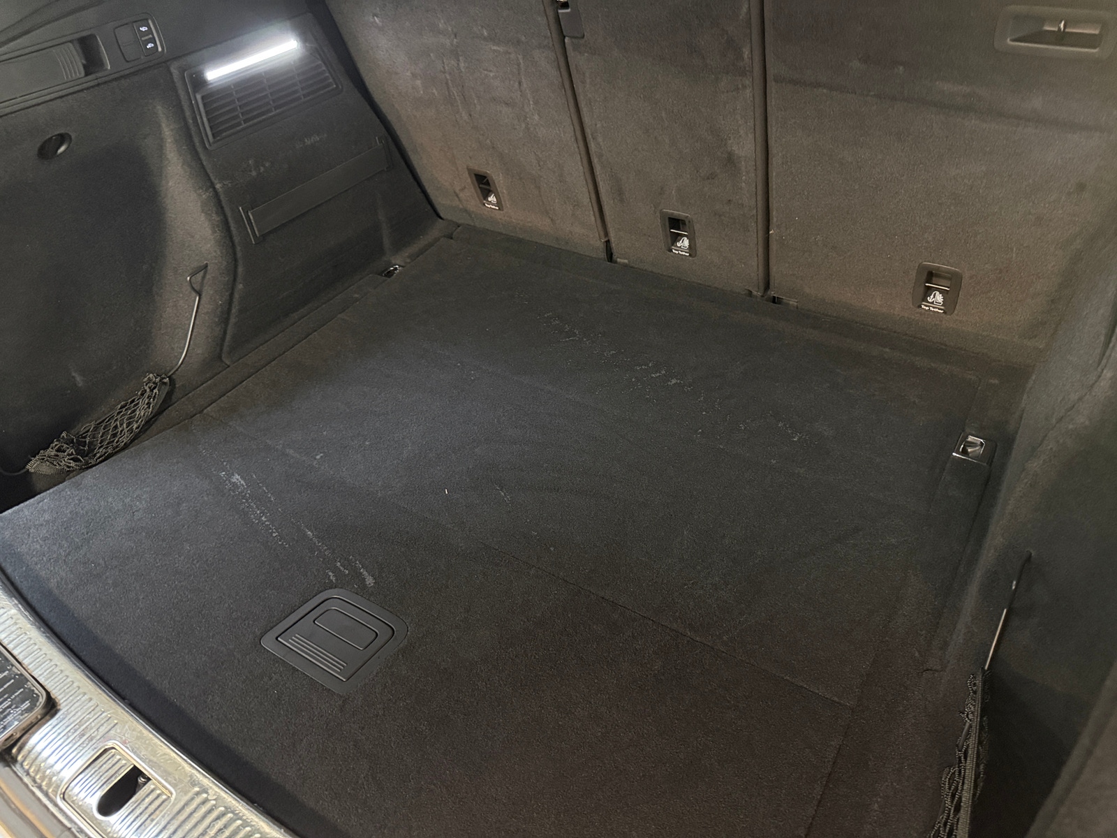 Thumbnail: 2023 Audi SQ5 - 6