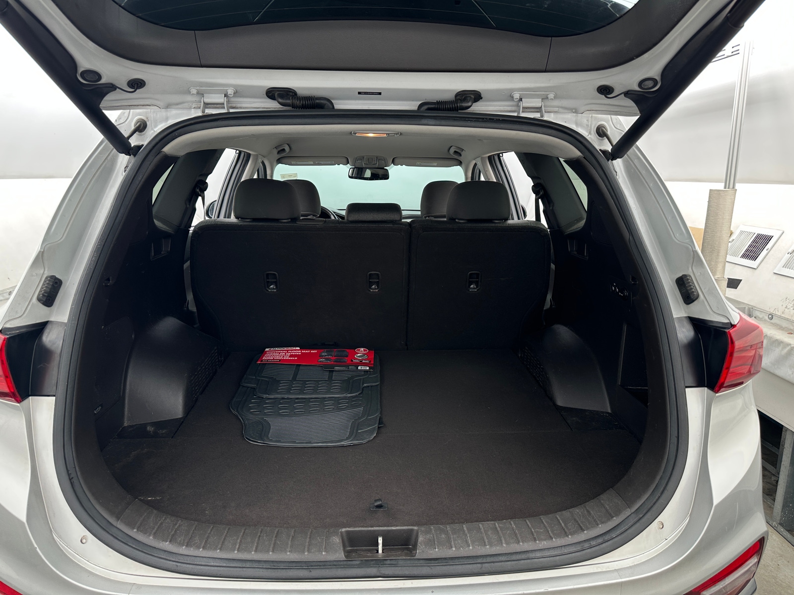 Thumbnail: 2019 Hyundai Santa Fe - 7