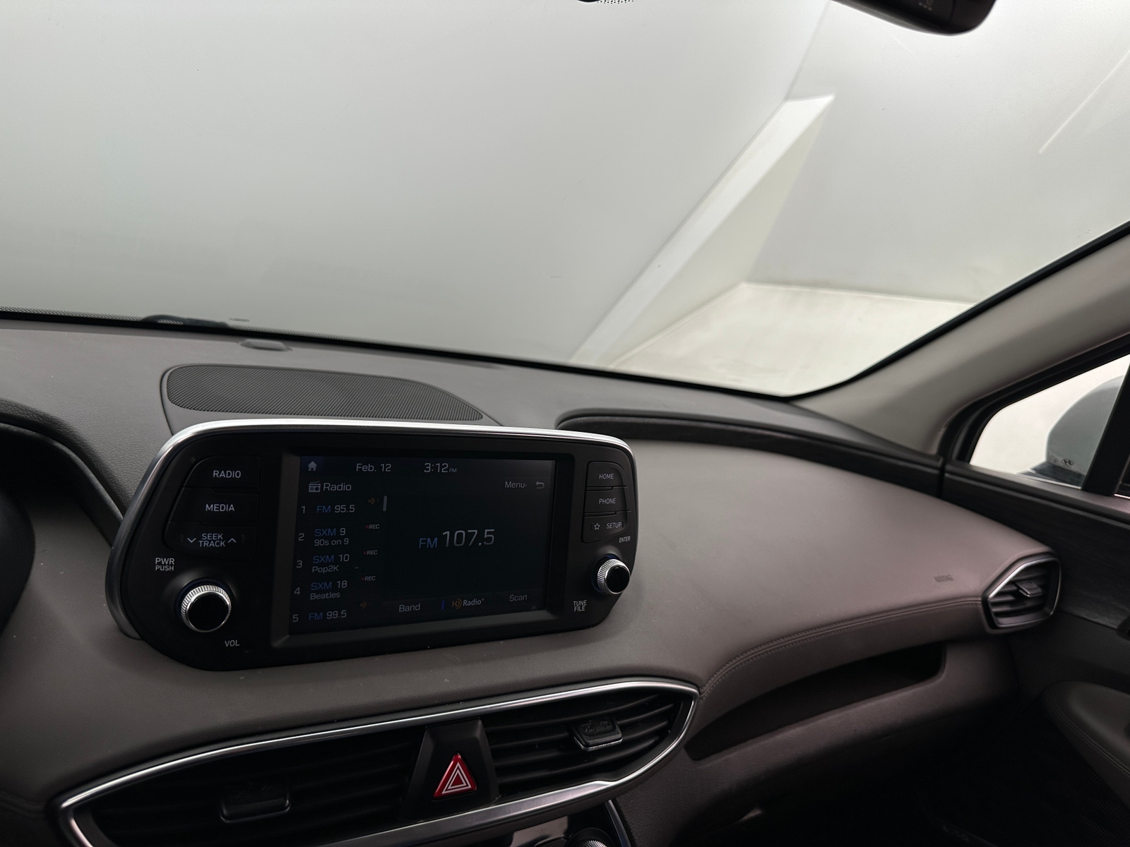 Thumbnail: 2019 Hyundai Santa Fe - 4