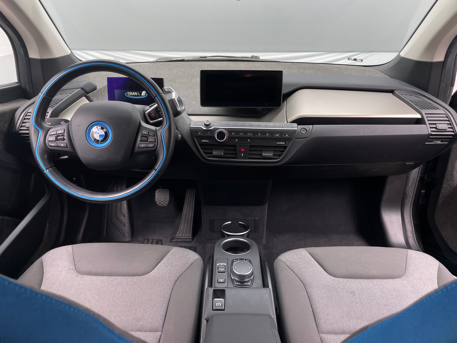 Thumbnail: 2018 BMW i3 - 3