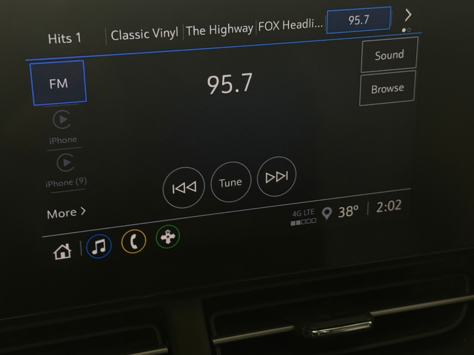 Thumbnail: 2025 Chevrolet Trax - 4