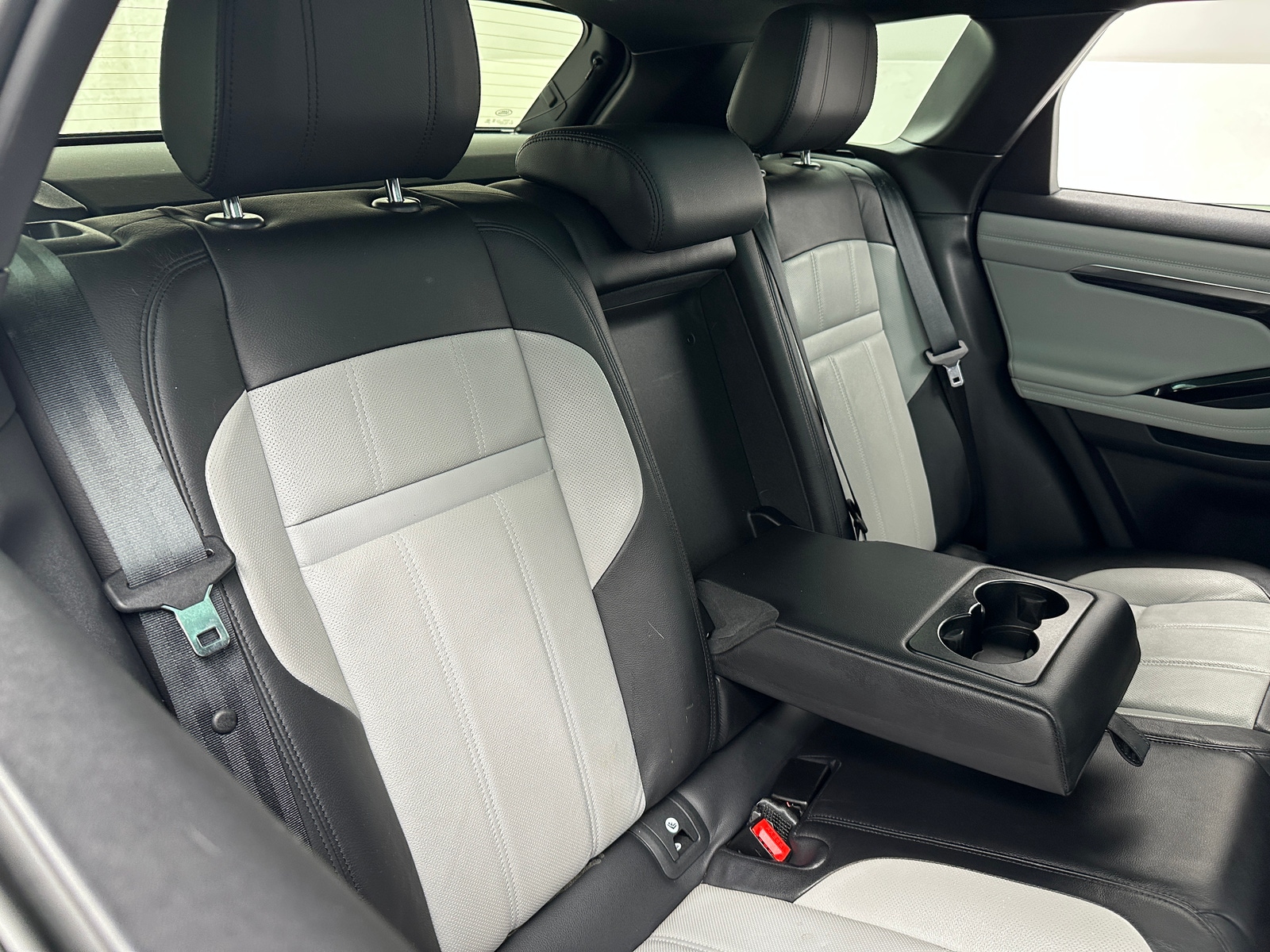 Thumbnail: 2020 Land Rover Range Rover Evoque - 5