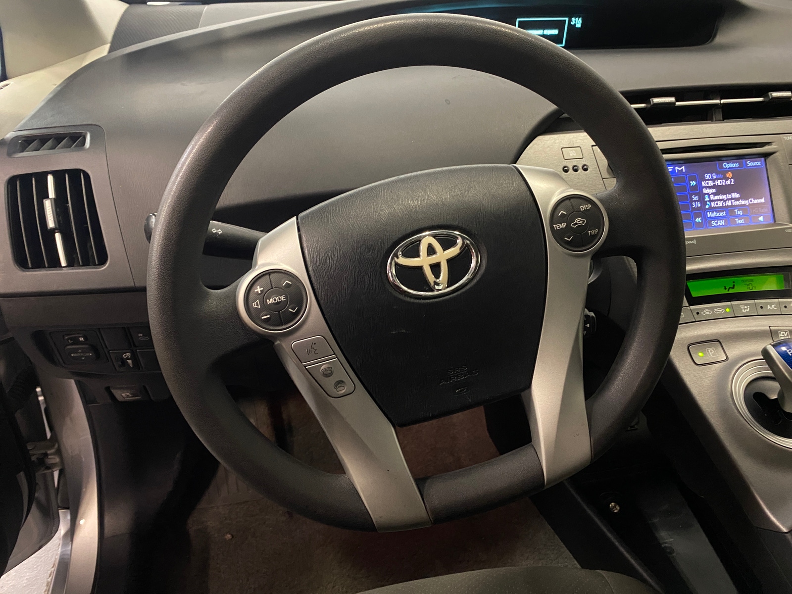 Thumbnail: 2014 Toyota Prius - 5