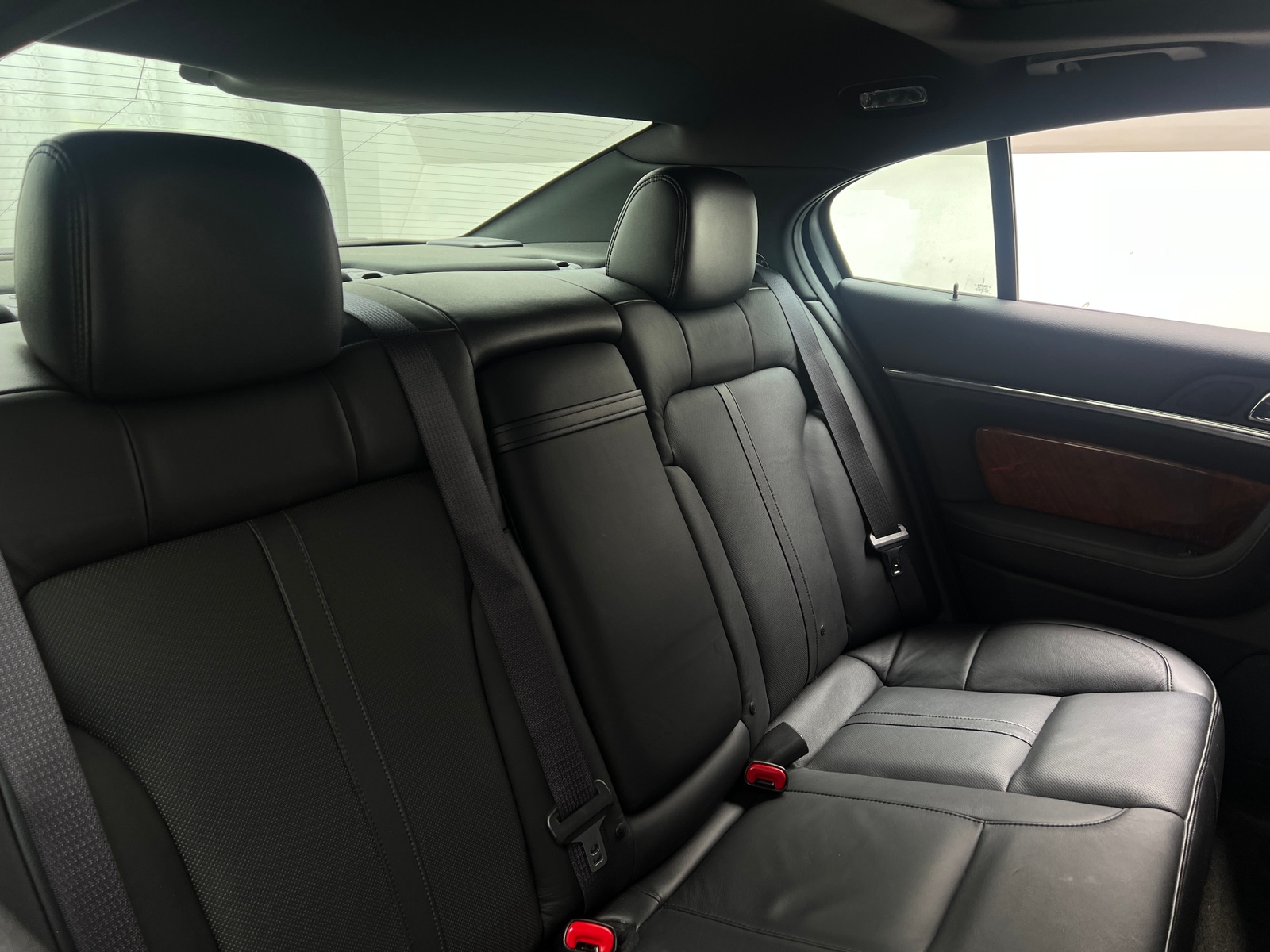 Thumbnail: 2013 Lincoln MKS - 5