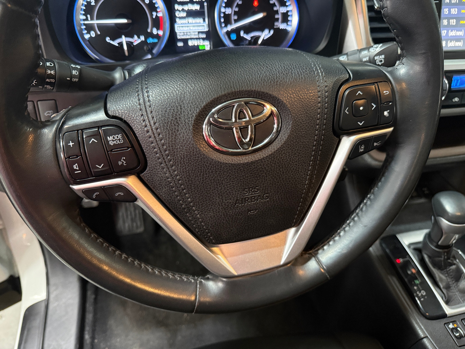 Thumbnail: 2019 Toyota Highlander - 4