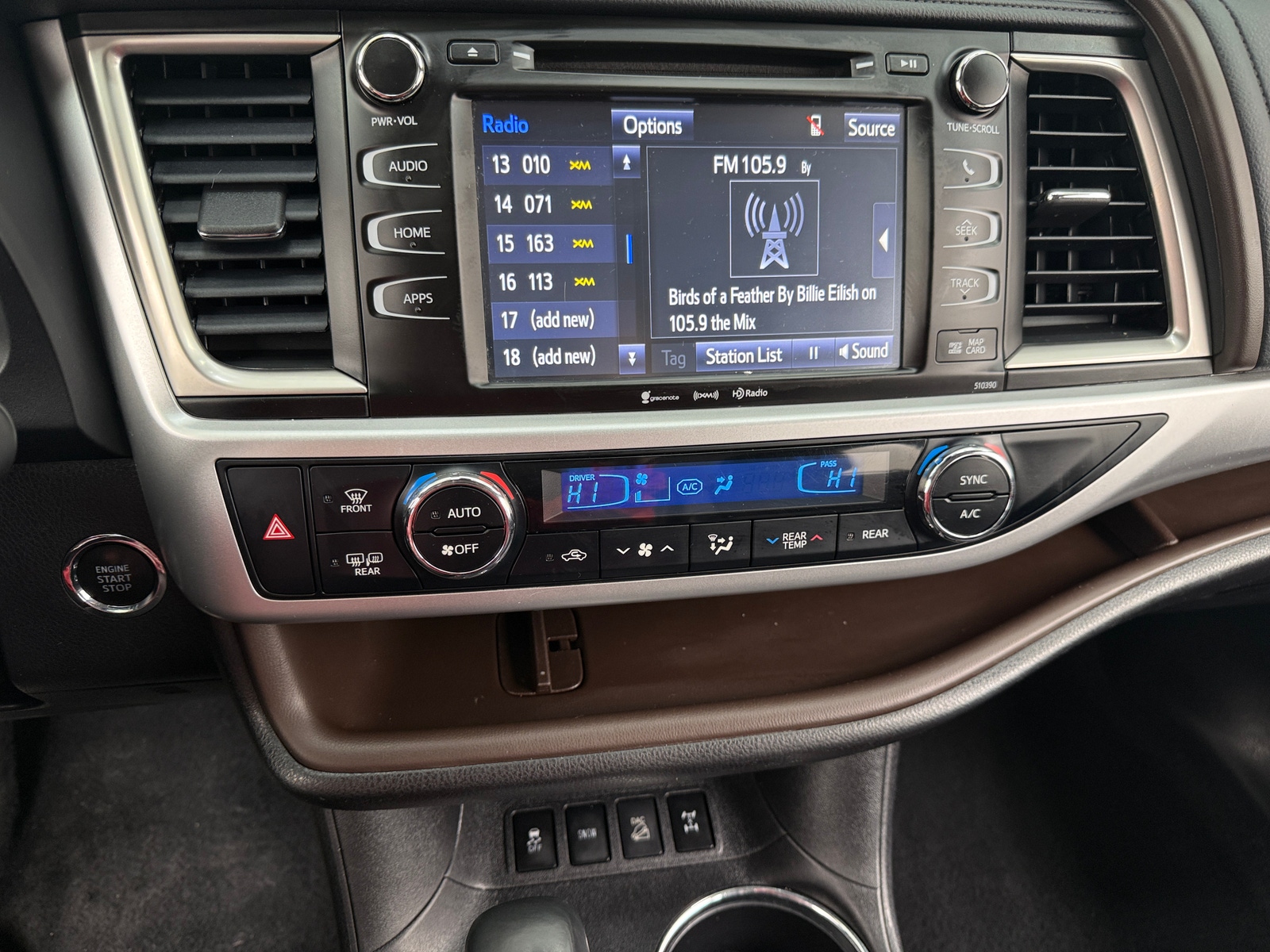 Thumbnail: 2019 Toyota Highlander - 3