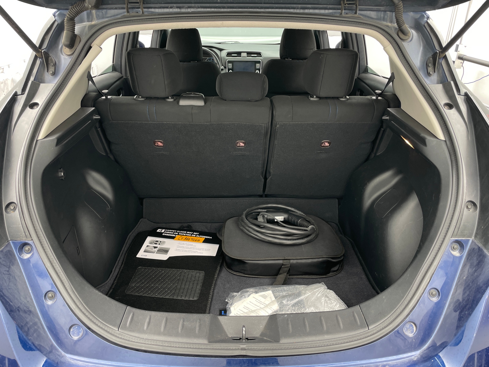 Thumbnail: 2023 Nissan Leaf - 7