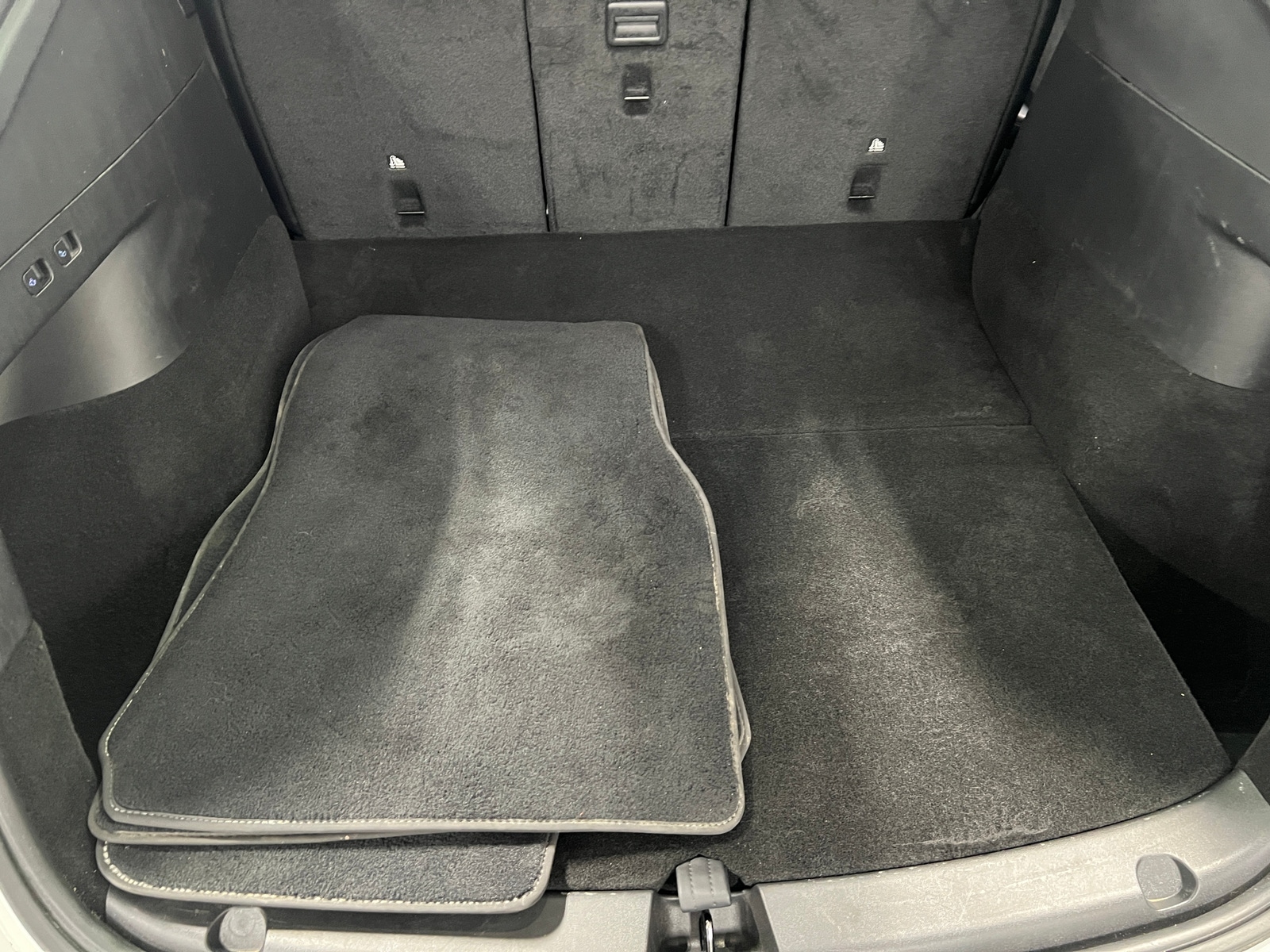 Thumbnail: 2022 Tesla Model Y - 6