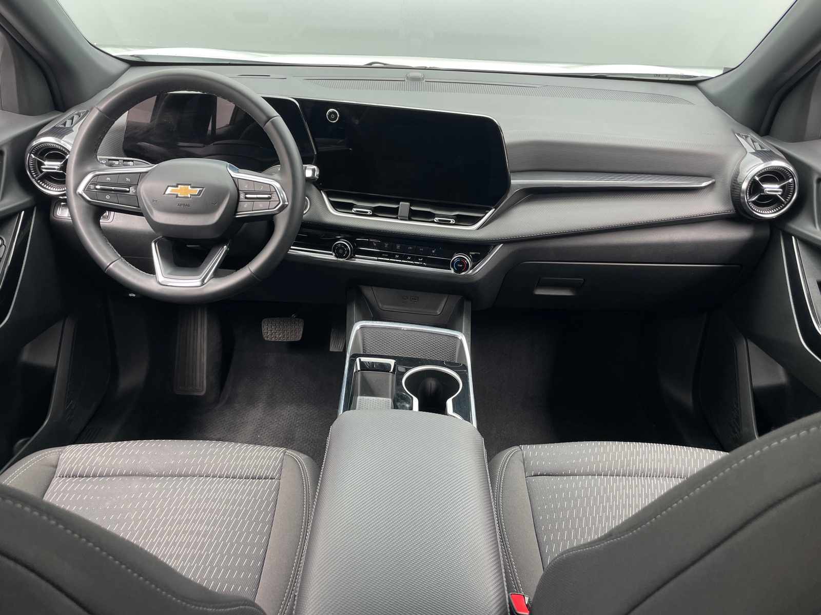 Thumbnail: 2025 Chevrolet Equinox - 3