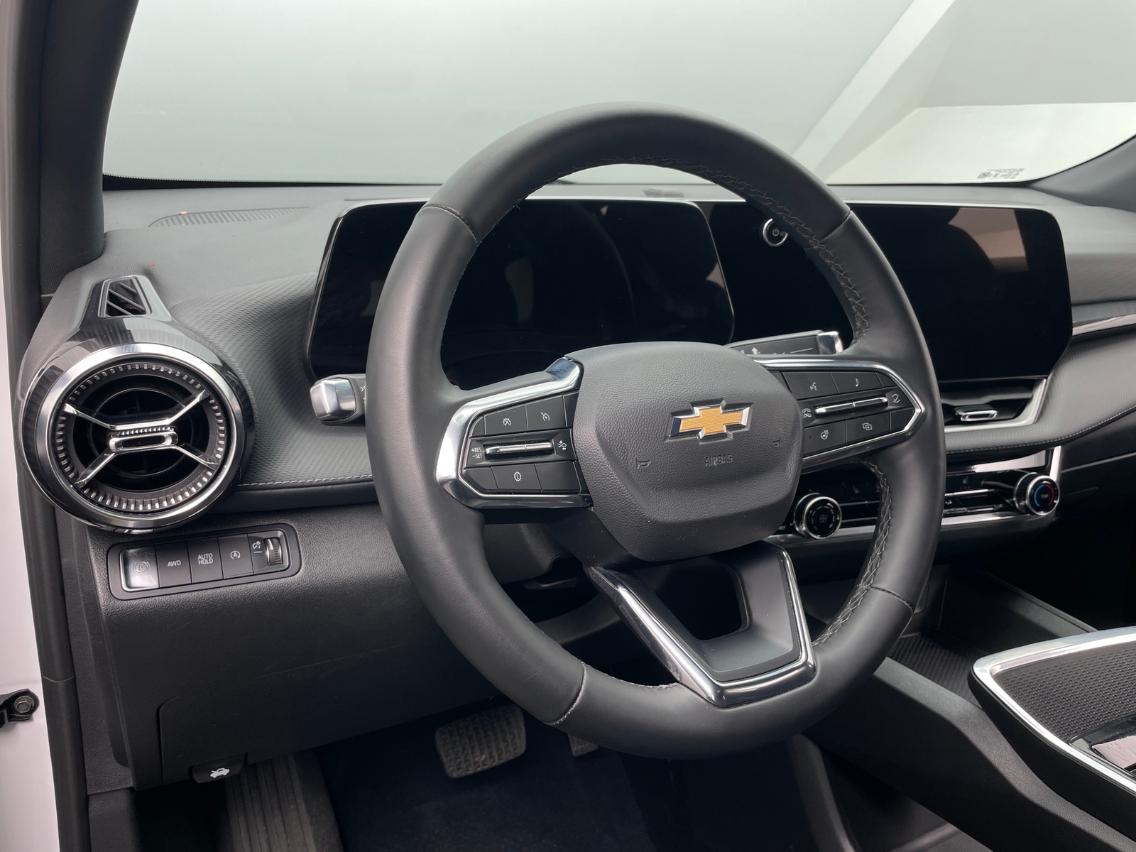 Thumbnail: 2025 Chevrolet Equinox - 5